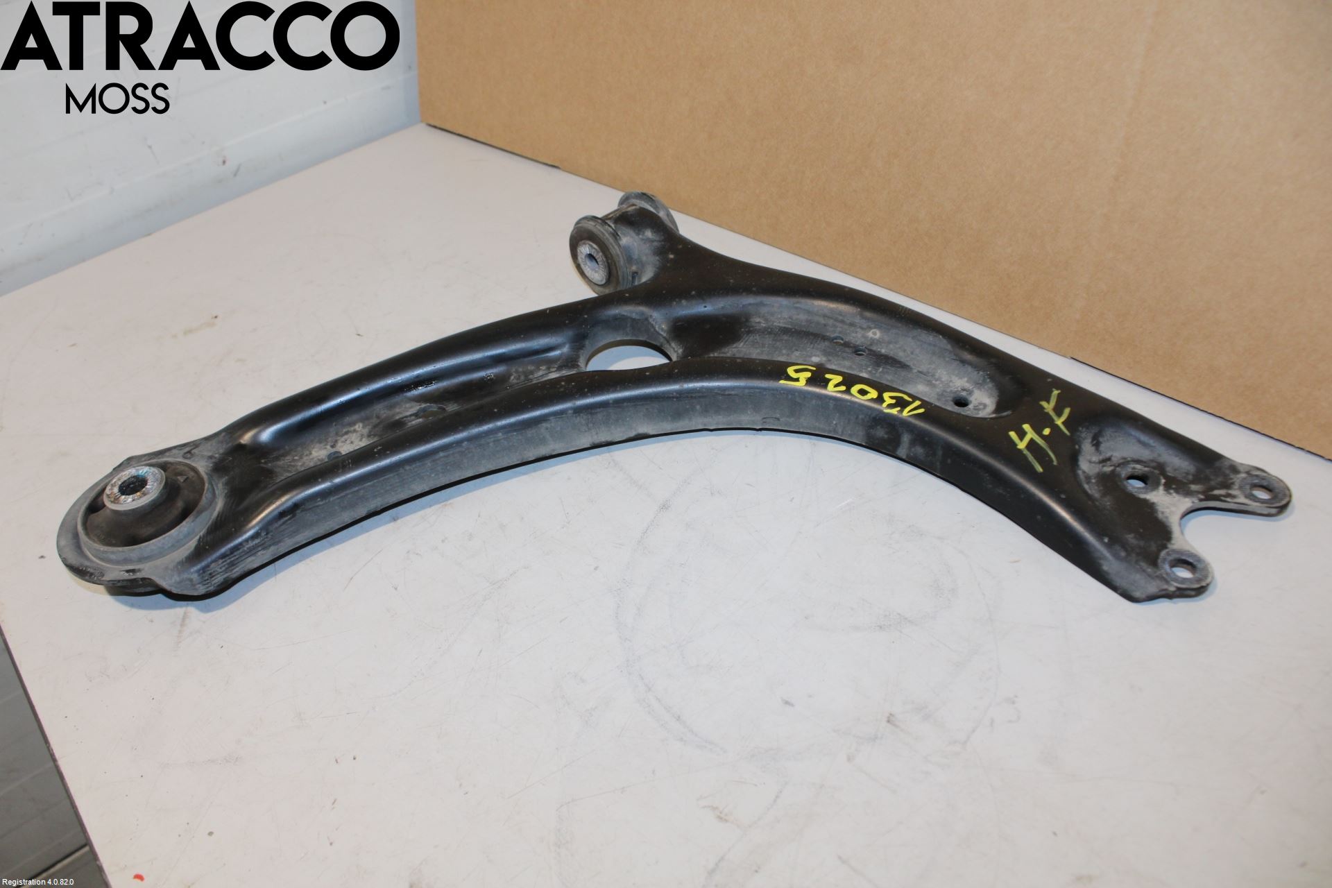 Volkswagen VW PASSAT 15-19 Bärarm Fram Undre Hö