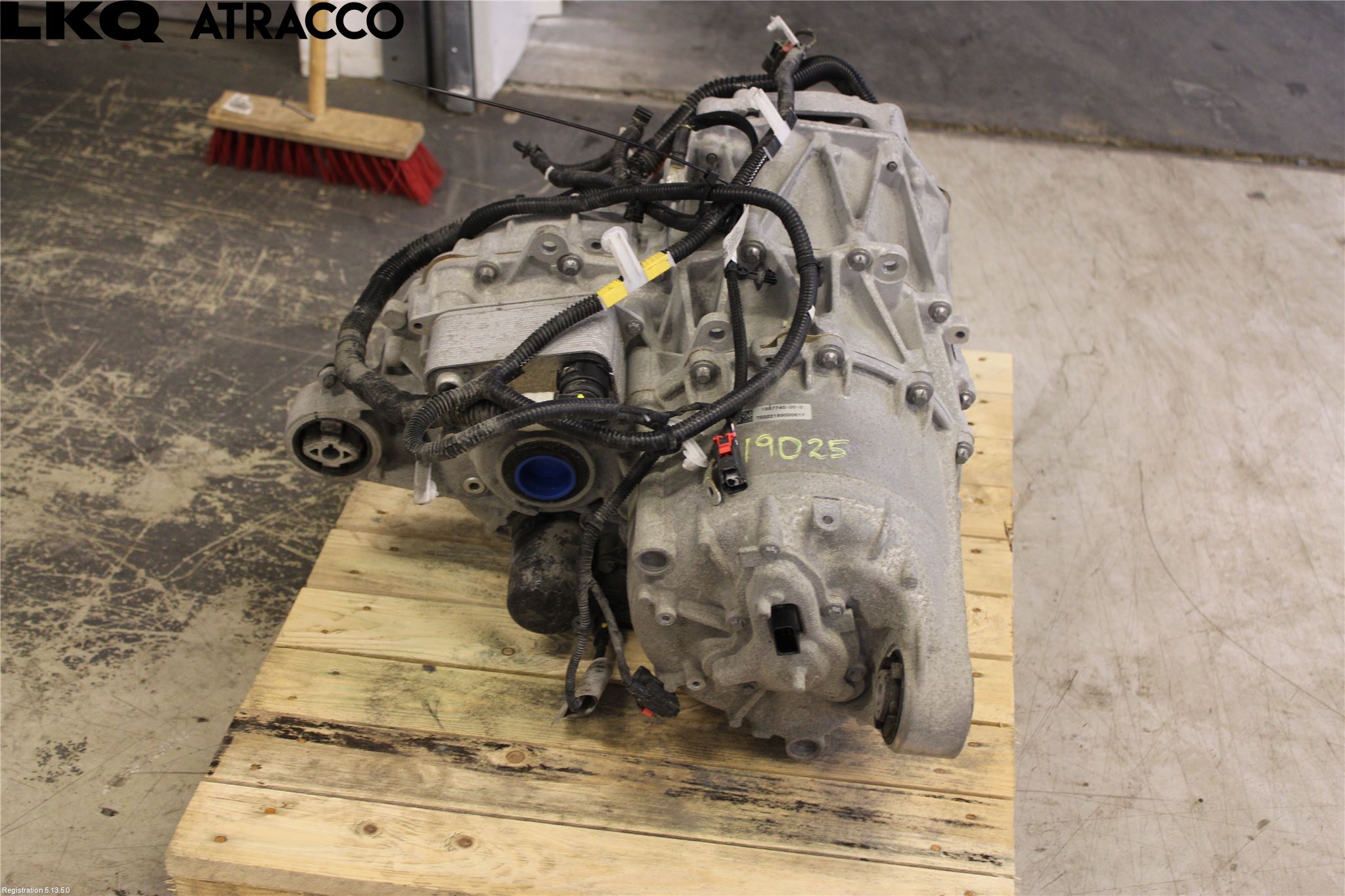 Tesla MODEL 3 17- Motor Elektrisk Bak