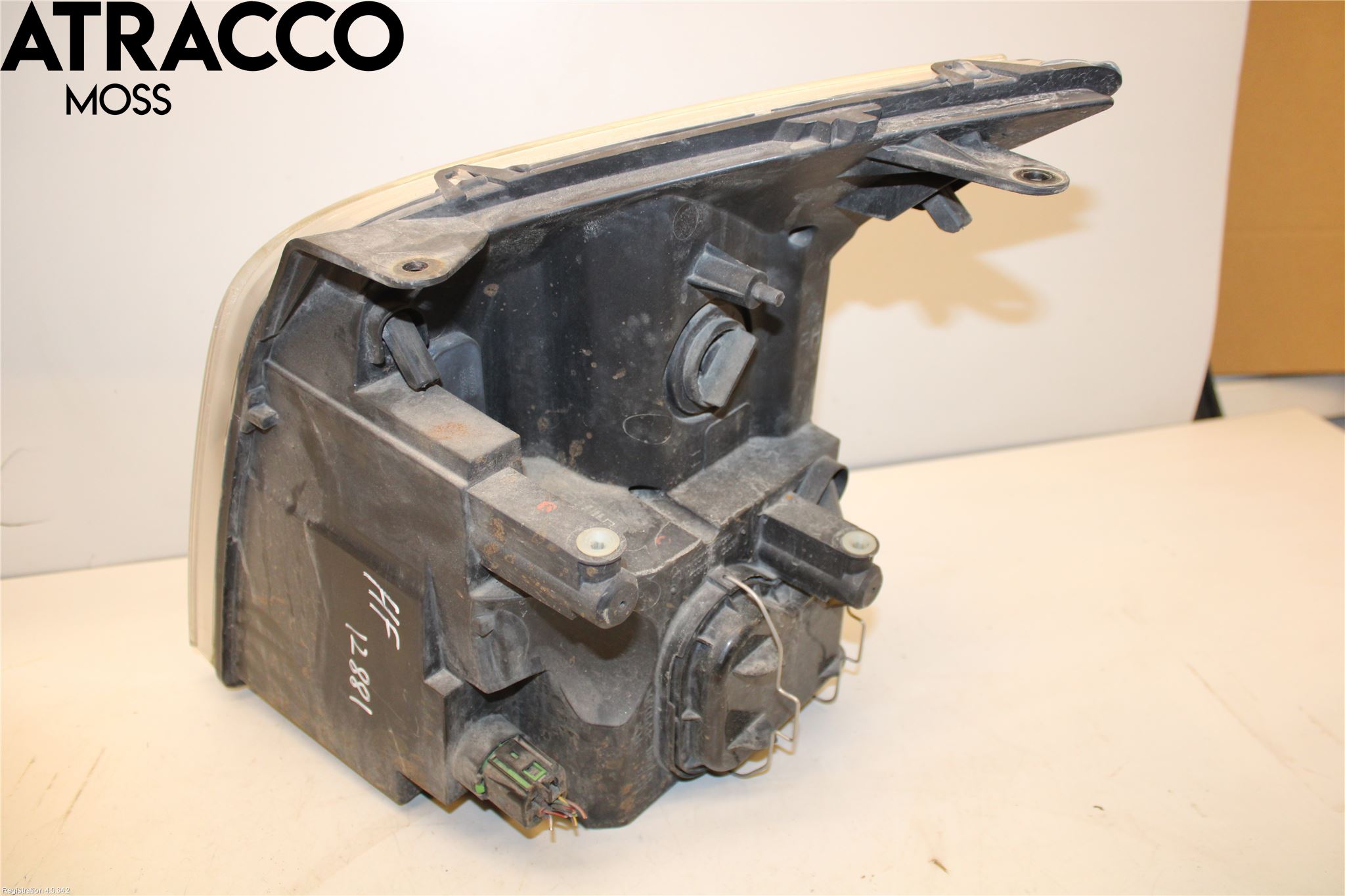 Ford TRANSIT    06-13 Strålkastare Höger