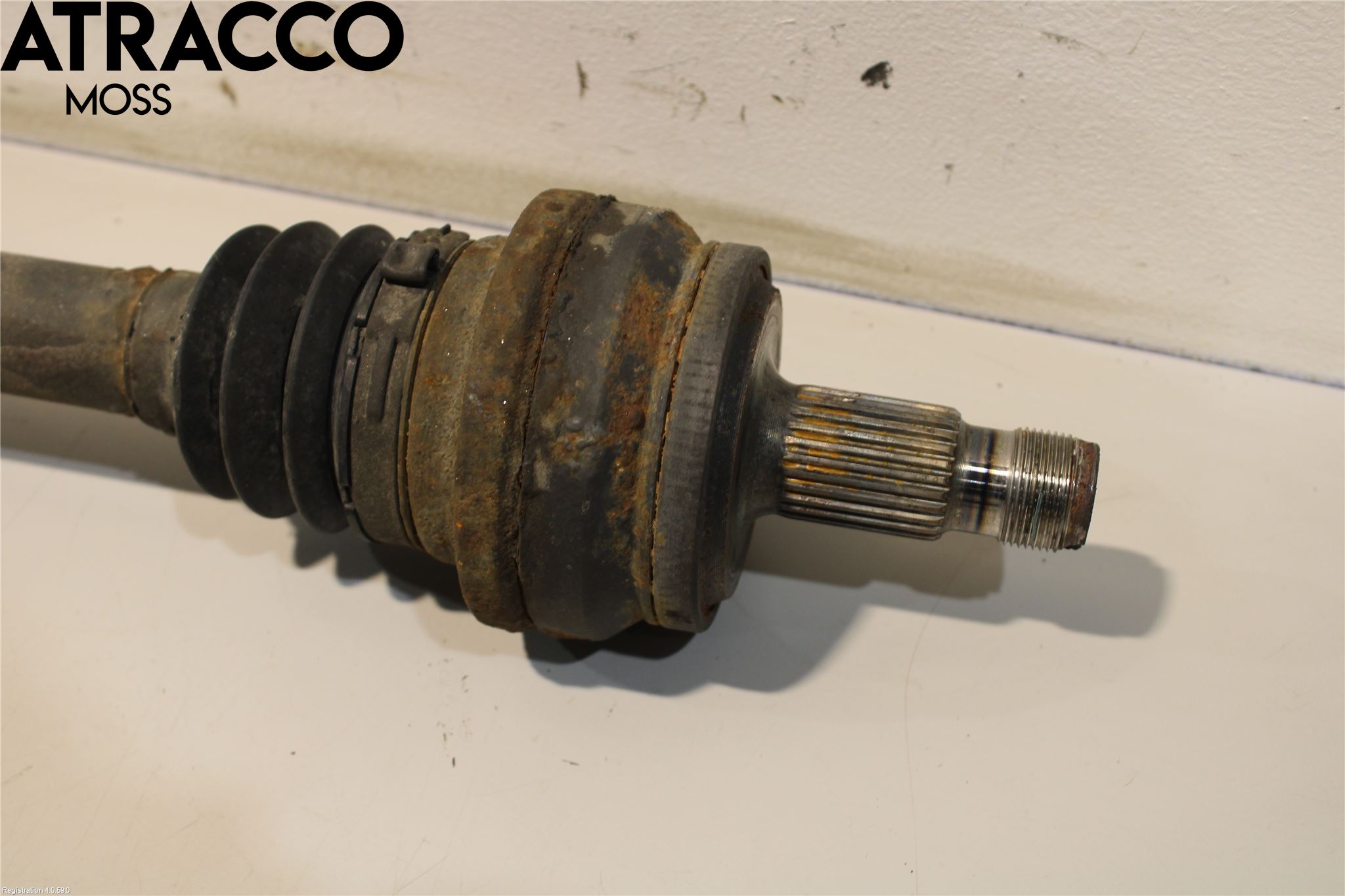 Mercedes-Benz MB C-KLASS (W204) 07-15 Drivaxel Bak Vänster