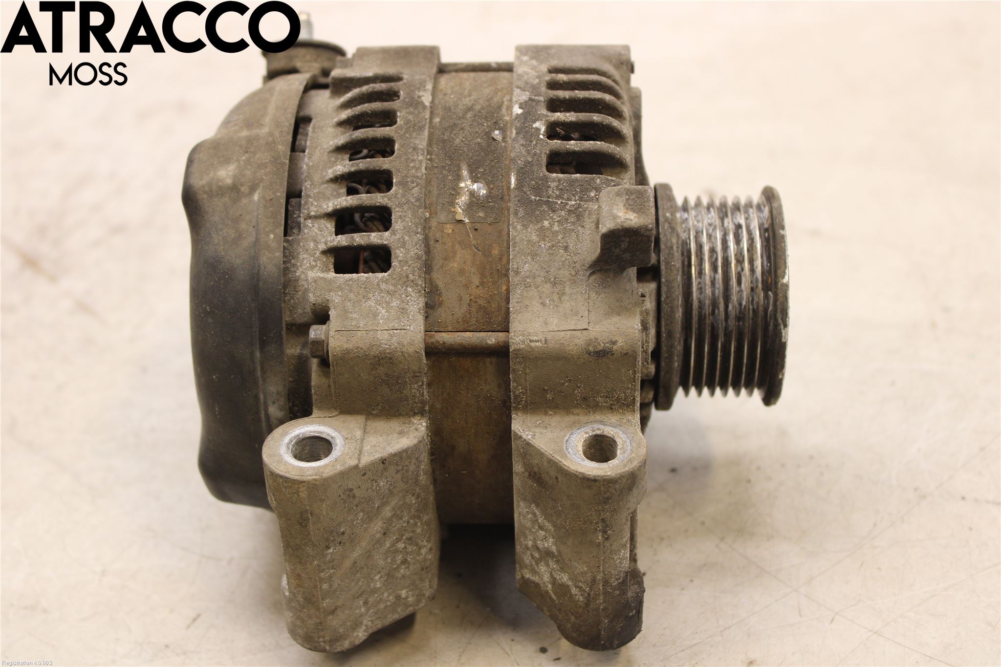 Toyota AVENSIS 09-15 Generator