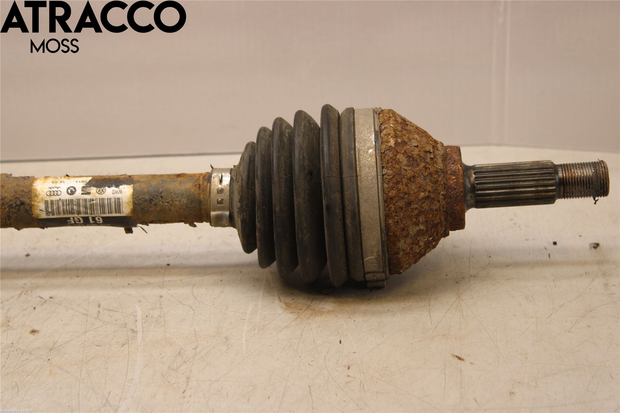 Volkswagen VW UP! / E-UP! Drivaxel Fram Vänster