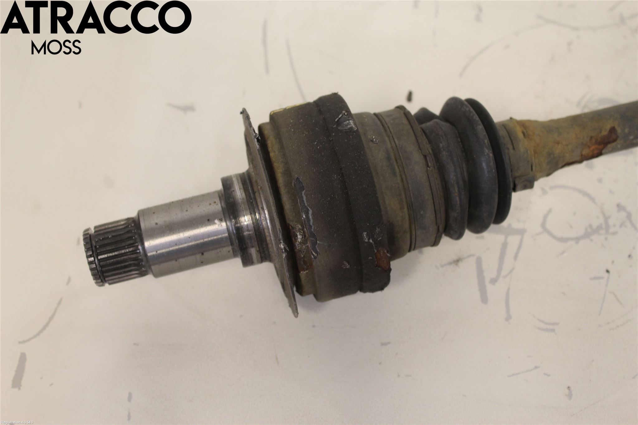 Mercedes-Benz MB E-KLASS (W212) 09-16 Drivaxel Bak Vänster