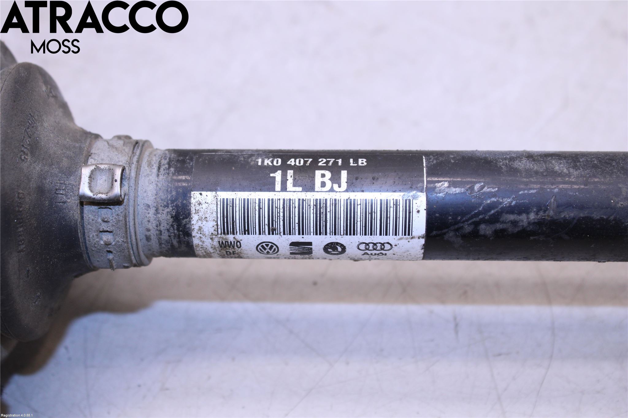 Volkswagen VW GOLF SPORTSVAN 15-20 Drivaxel Fram Höger