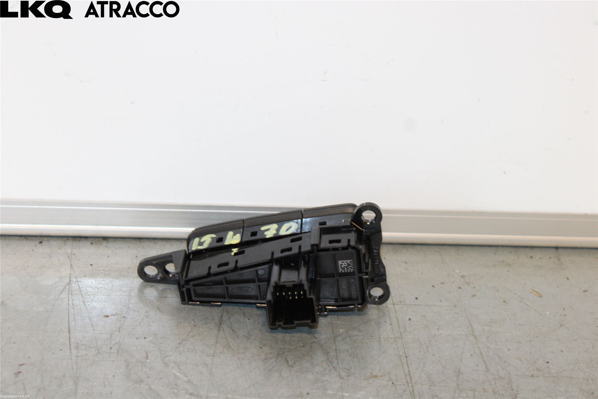 Ford FOCUS 15-18 Strömställare Övrigt