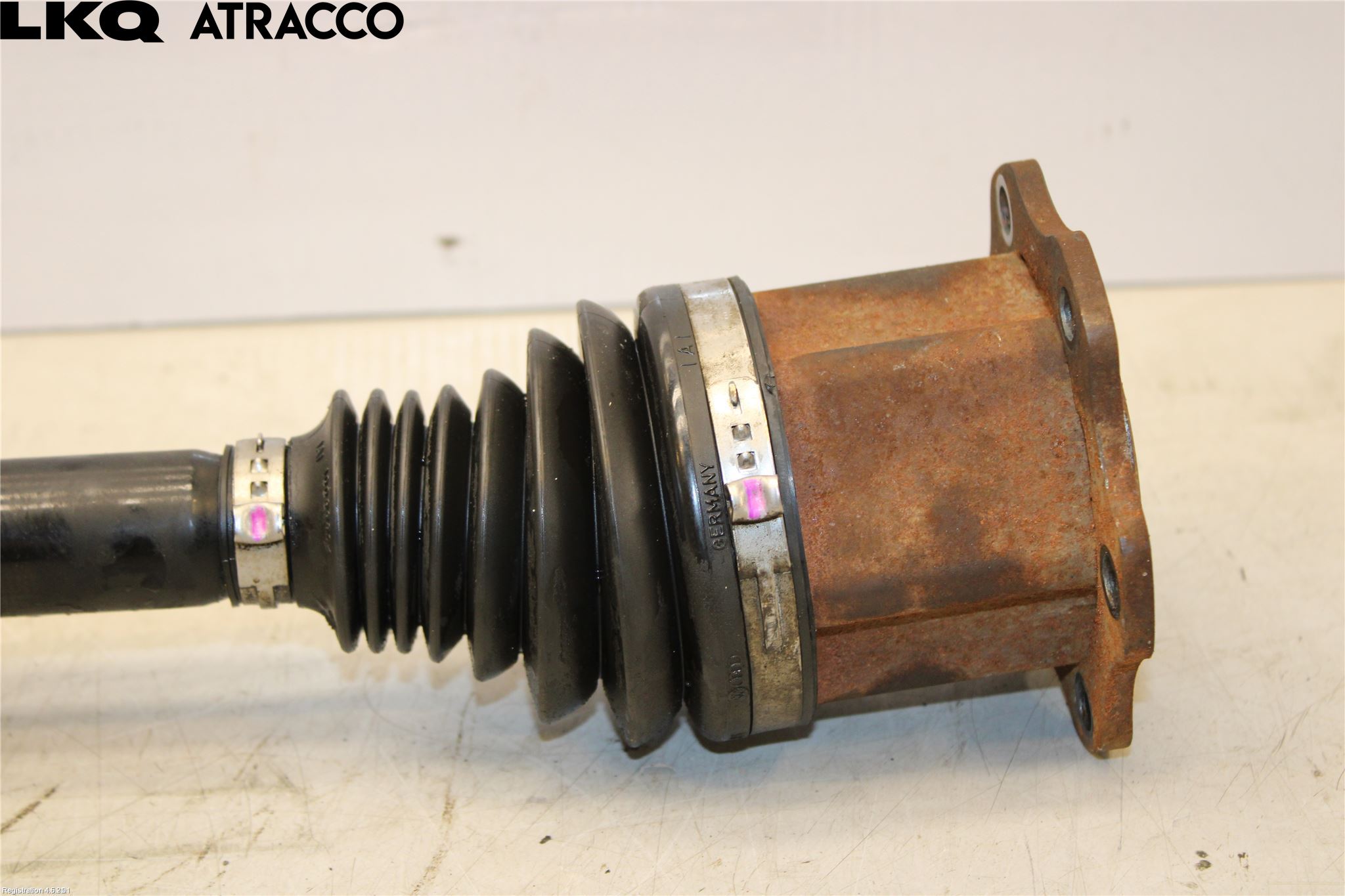Audi A4 12-15 Drivaxel Fram Höger