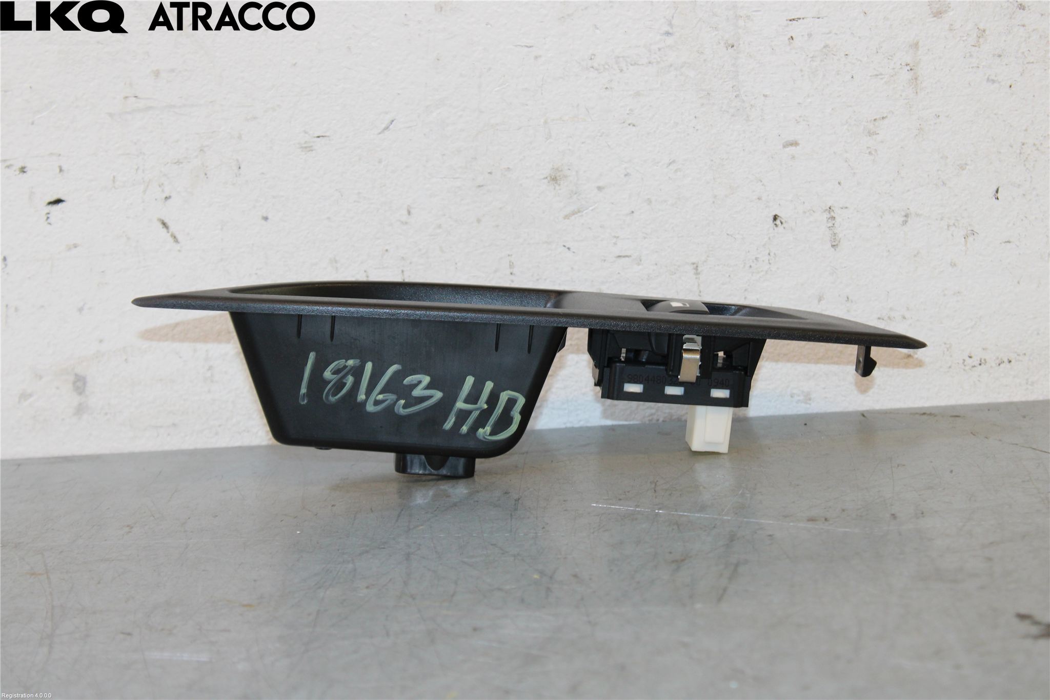 Peugeot 208/E-208 20- Strömställare Elhiss