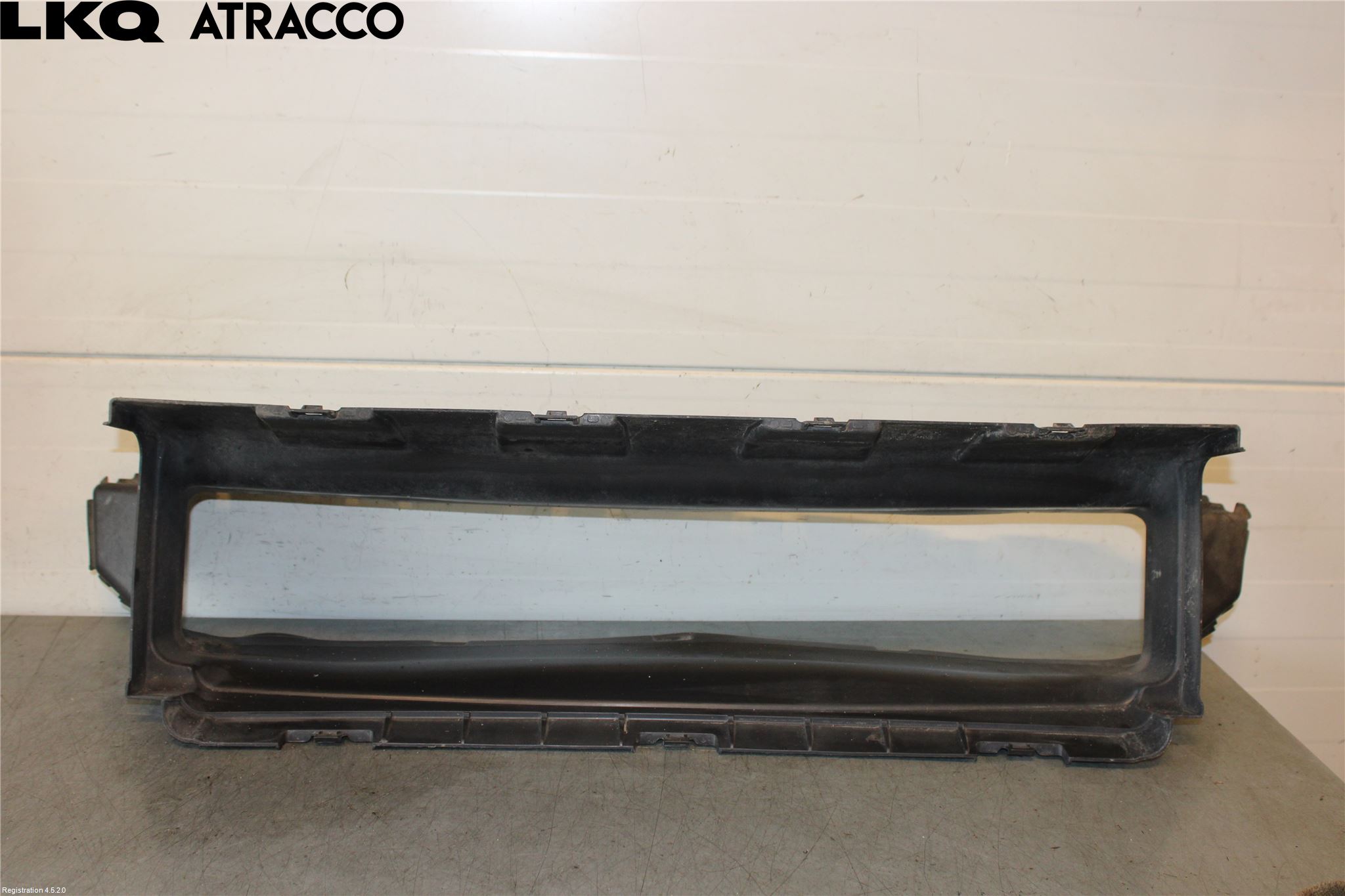 Volvo V40 12-19 Deflektor Plåt-Plast Kylning