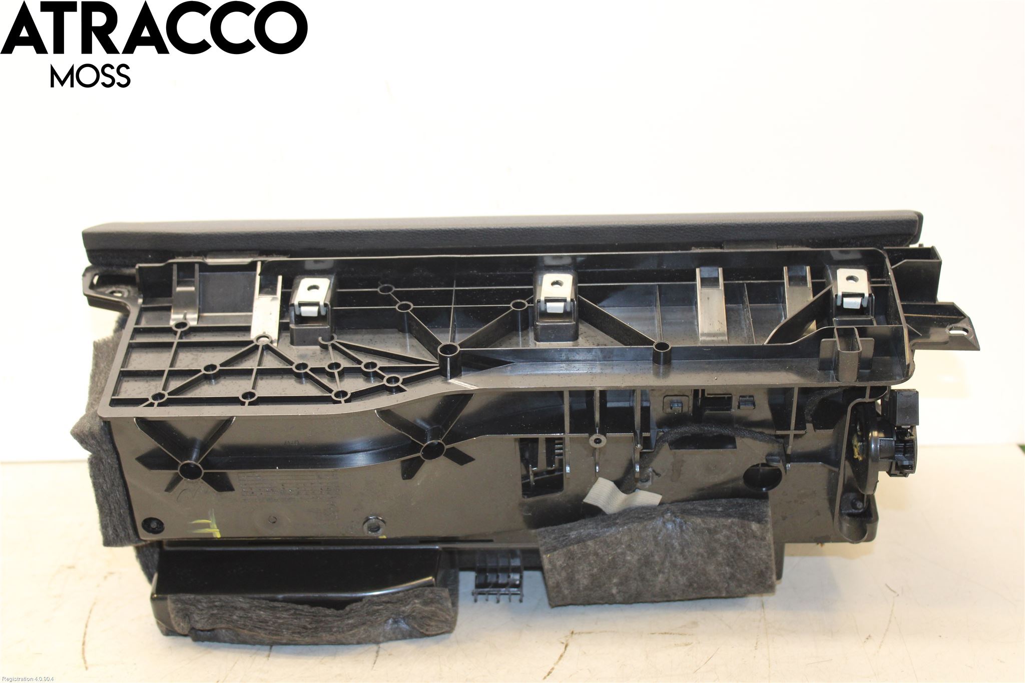 Mercedes-Benz MB E-KLASS (W212) 09-16 Handskfack