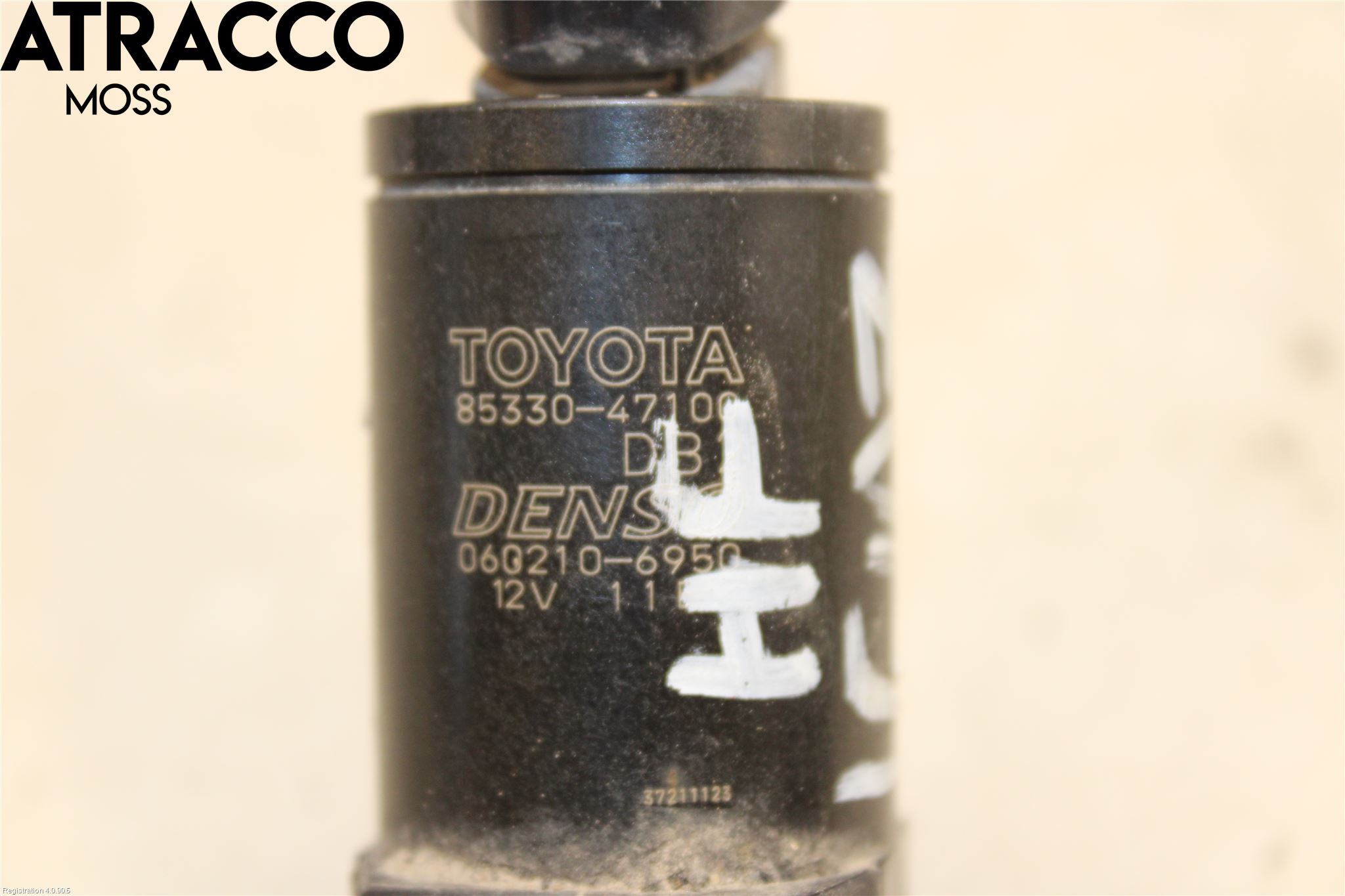 Toyota RAV4 19- Spolarpump Vindruta