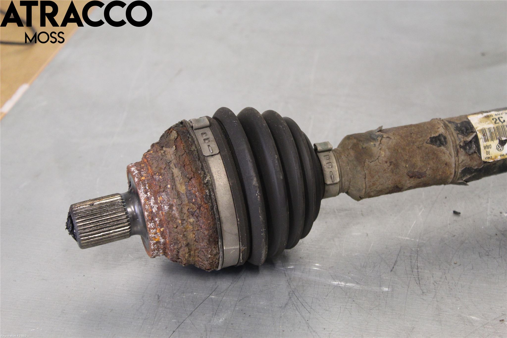 Volkswagen VW GOLF VI 09-13 Drivaxel Fram Höger