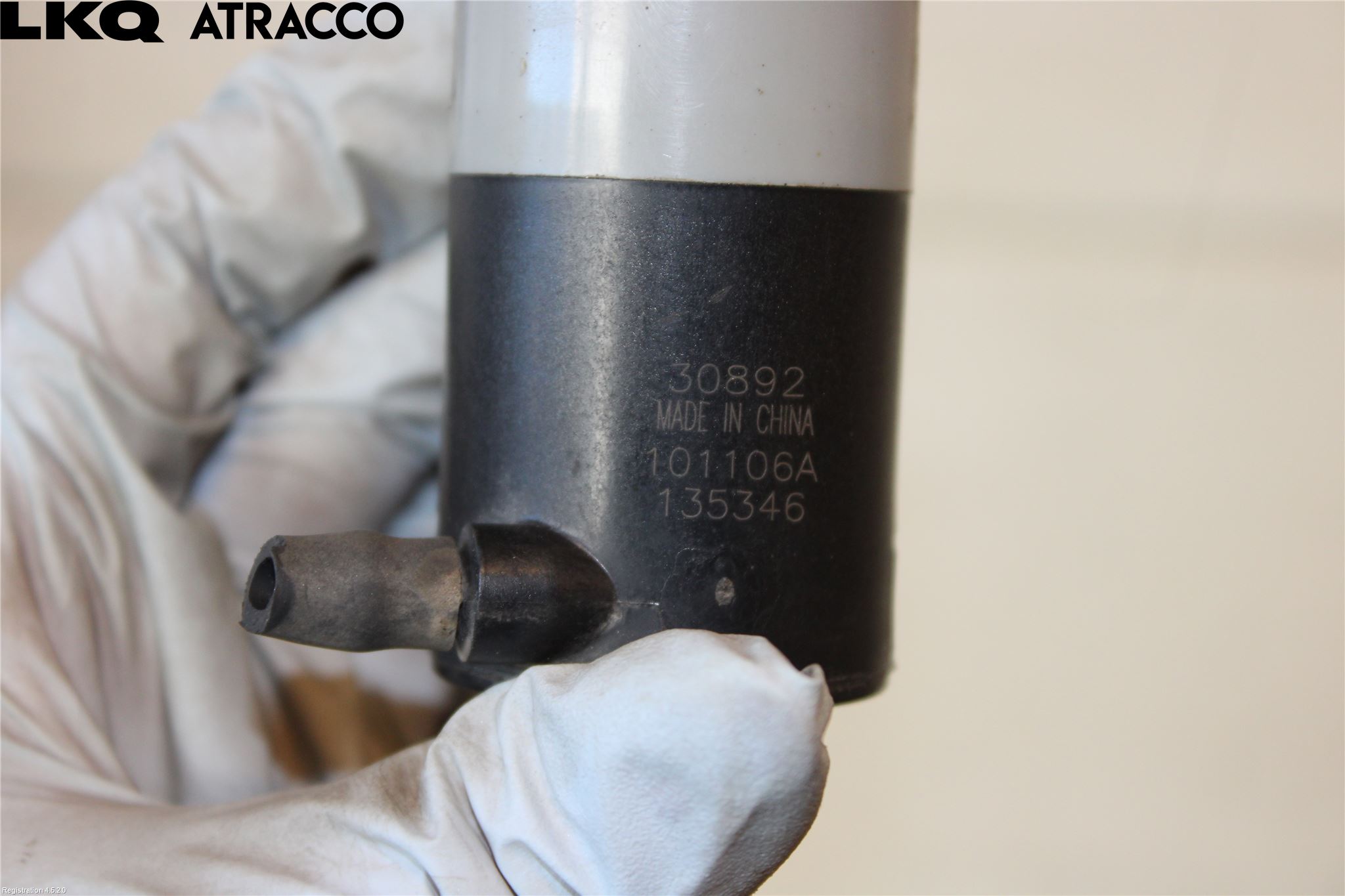 Toyota AVENSIS 09-15 Spolarpump Vindruta