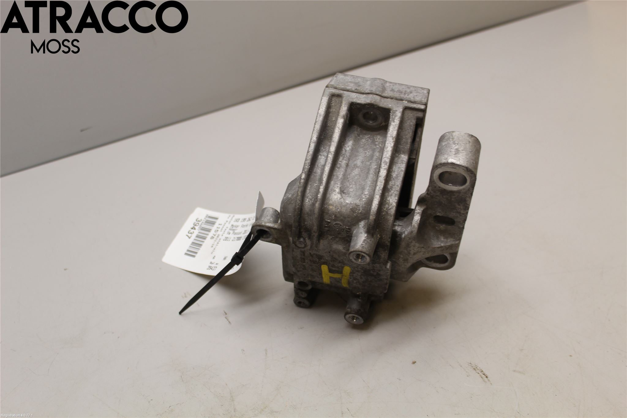 Volkswagen VW PASSAT 11-14 Motorfäste