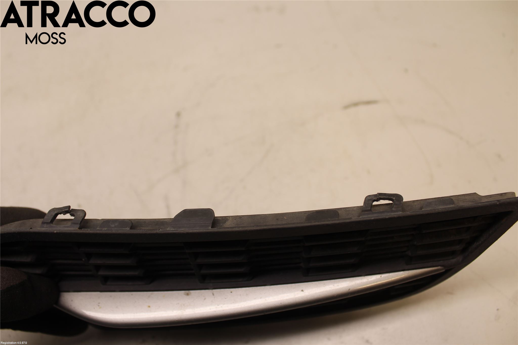 BMW 5 F10/F11/F18 09-17 Grilldel Höger