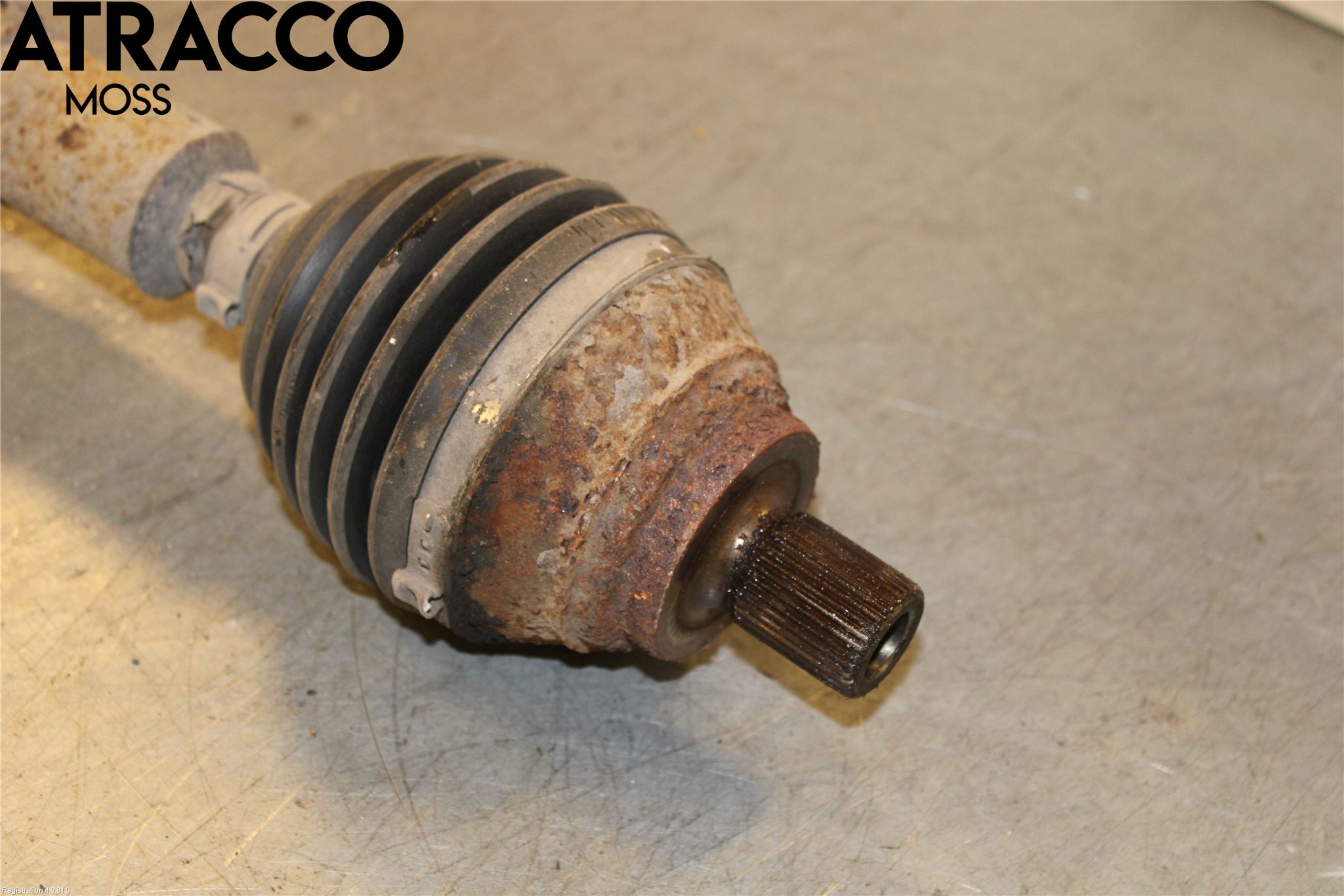 Volkswagen VW PASSAT 05-11 Drivaxel Fram Höger