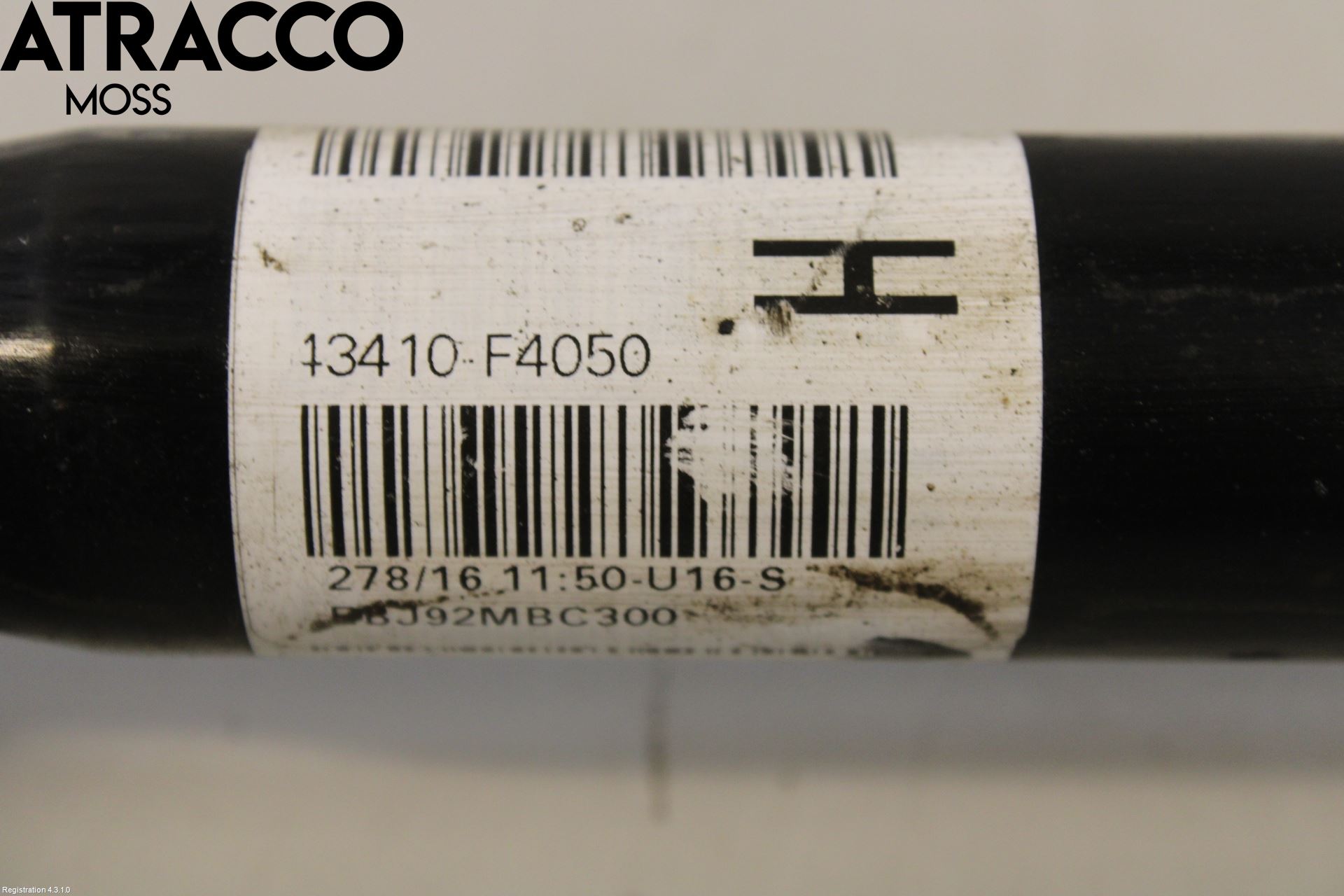 Toyota C-HR 16-23 Drivaxel Fram Höger
