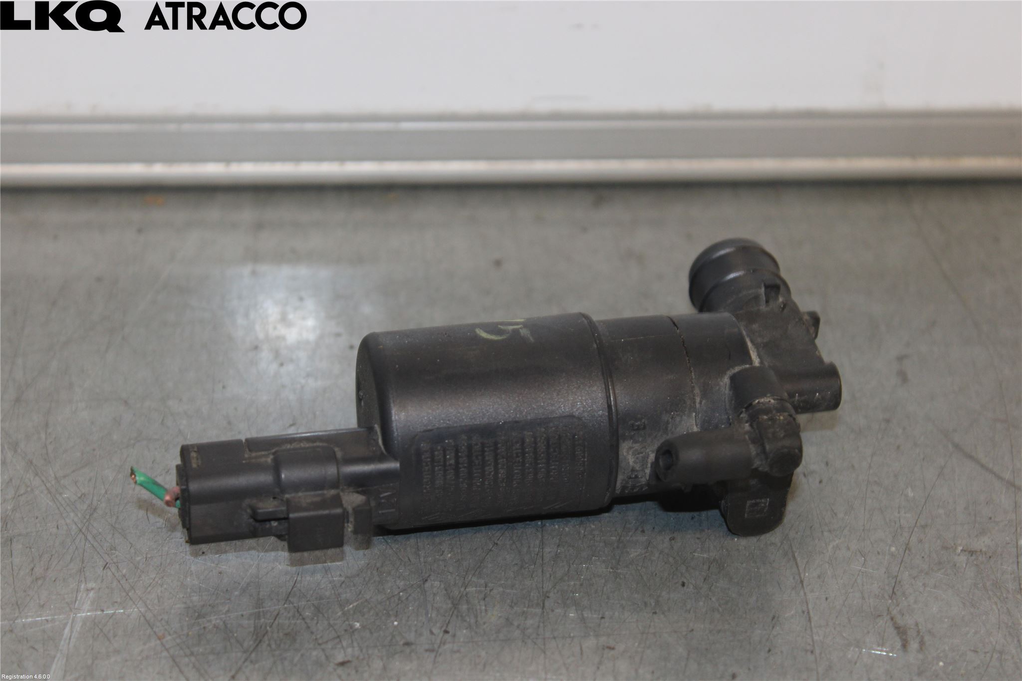 Toyota AYGO 06-14 Spolarpump Vindruta