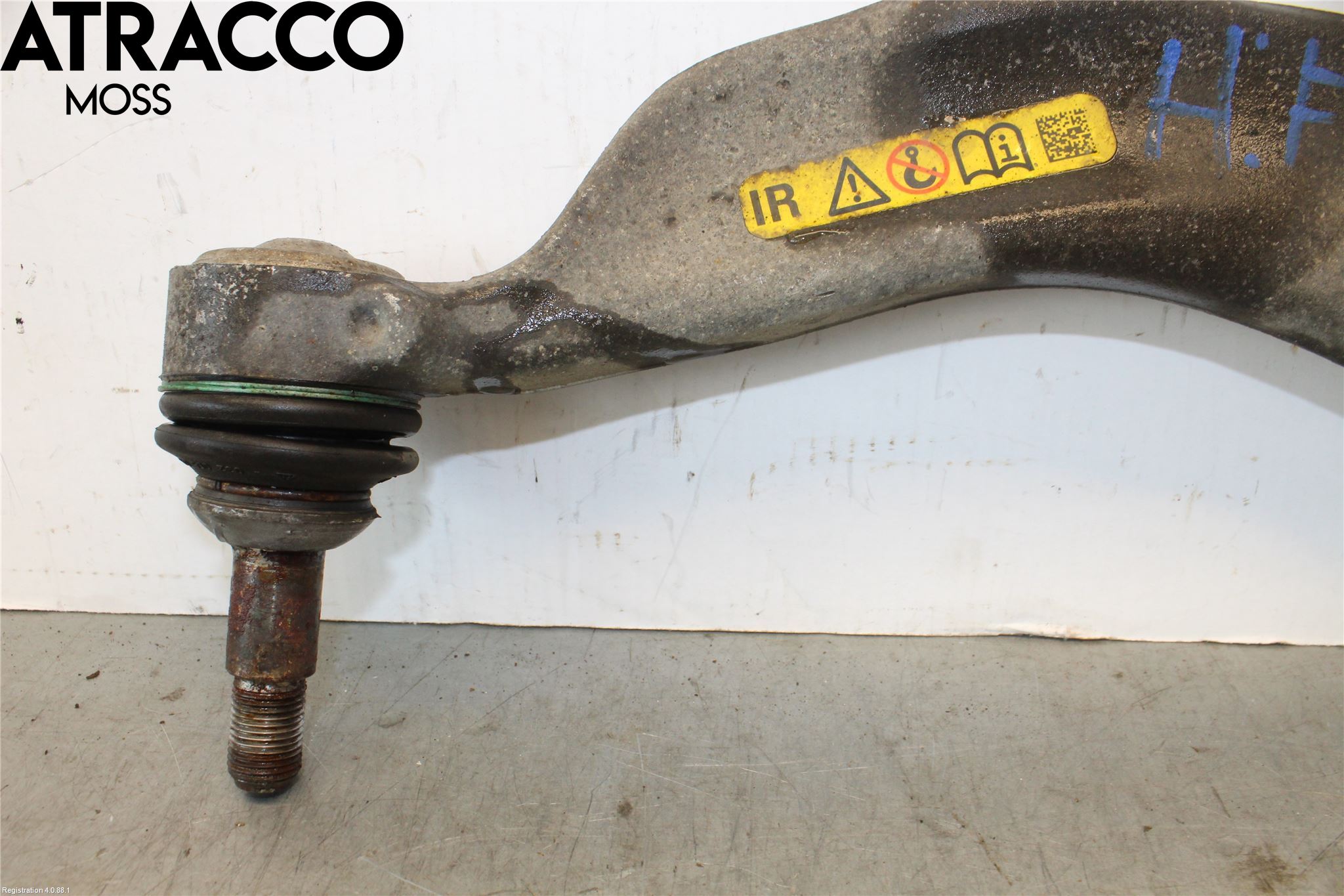 BMW 5 F10/F11/F18 09-17 Bärarm Fram Undre Hö