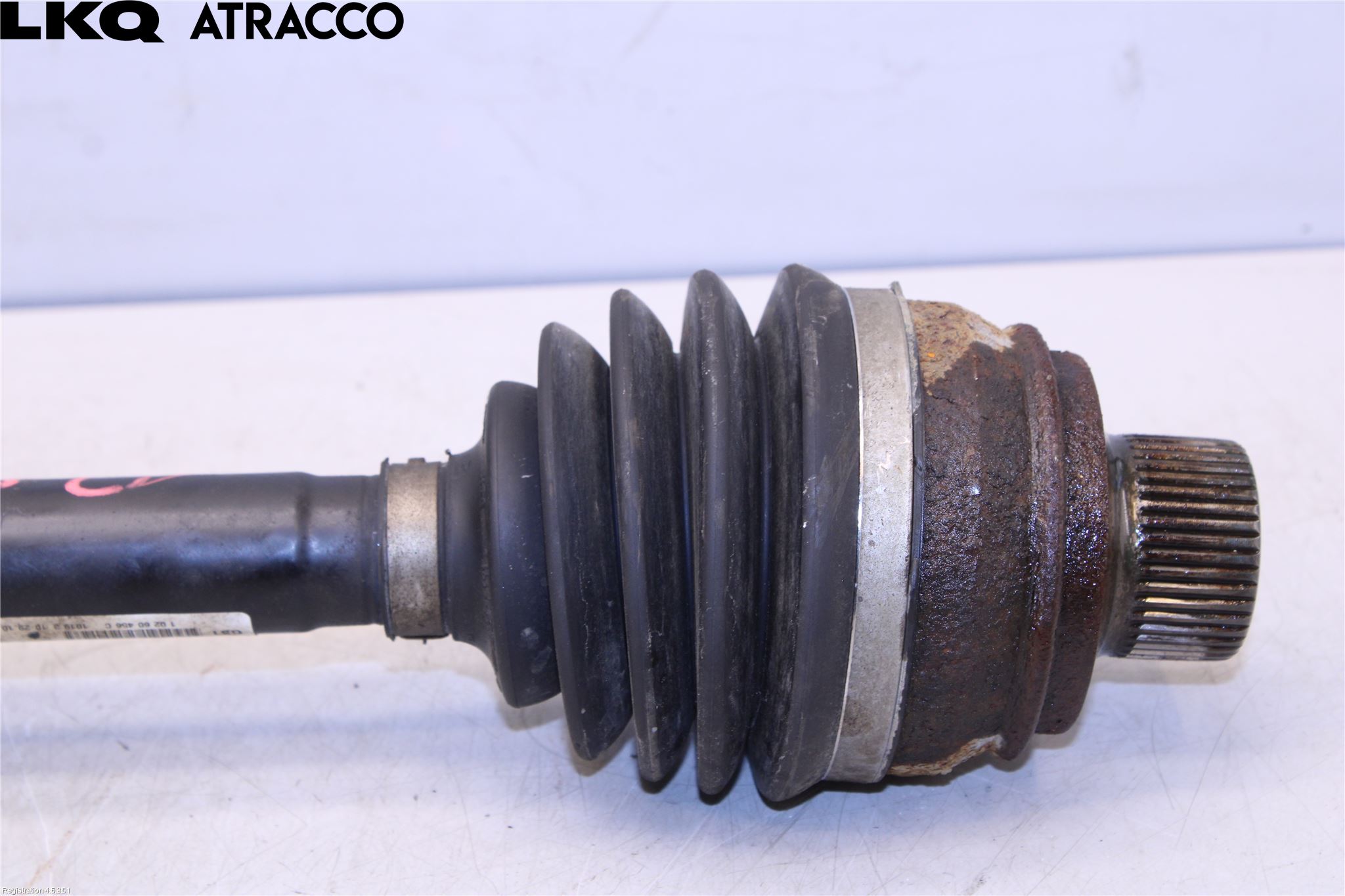 Audi A4/S4 08-11 Drivaxel Fram Höger