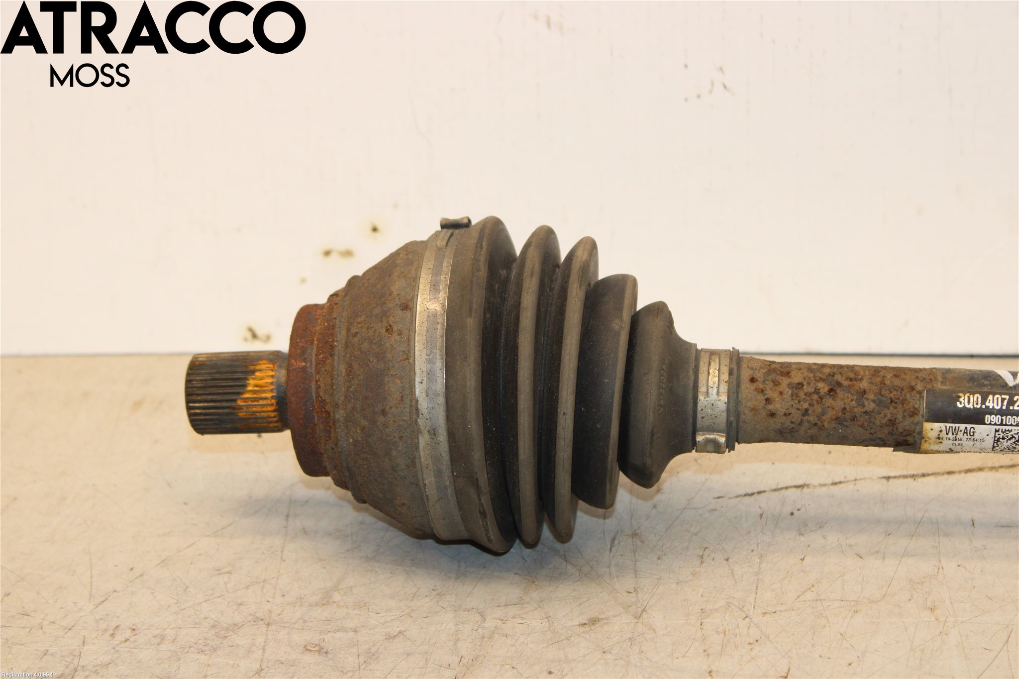 Volkswagen VW TOURAN 16- Drivaxel Fram Vänster