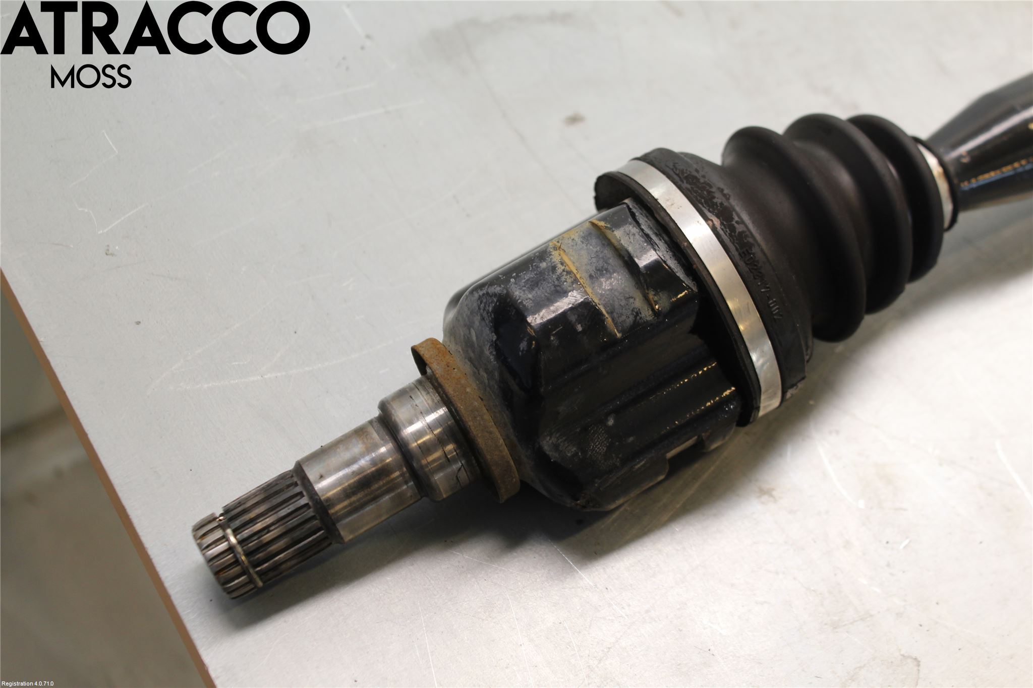 Toyota AURIS 10-12 Drivaxel Fram Höger