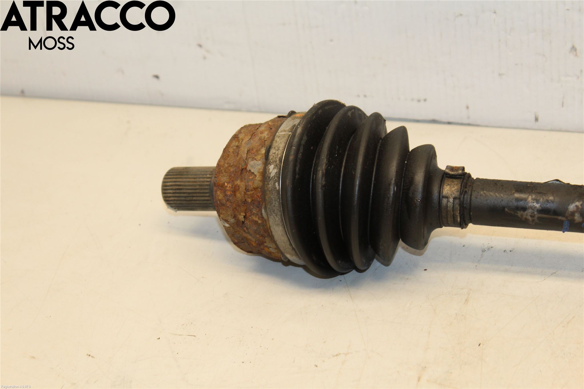 Volvo V40 12-19 Drivaxel Fram Vänster