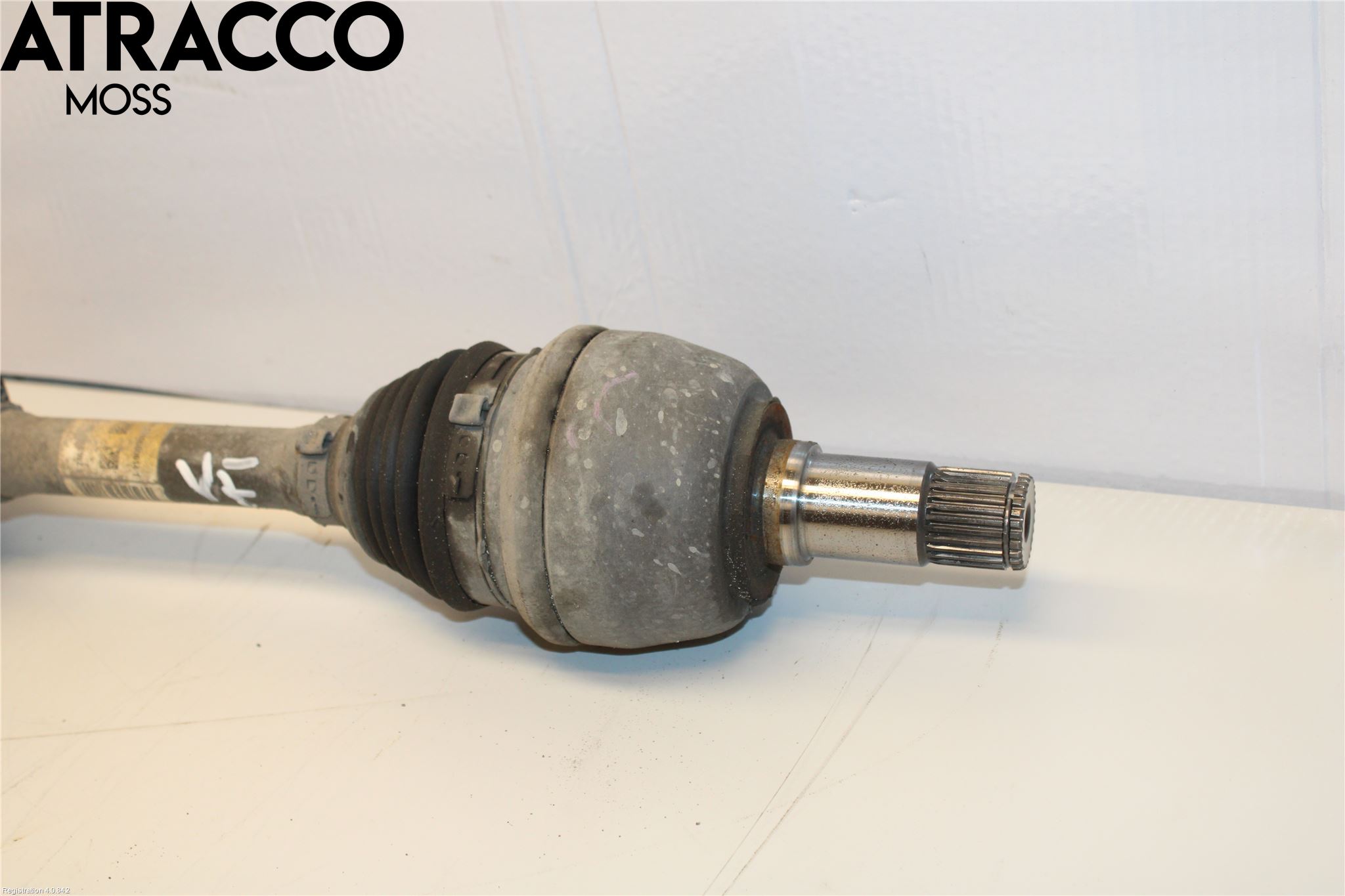 Mercedes-Benz MB GLA-KLASS (X156) 13-20 Drivaxel Fram Vänster