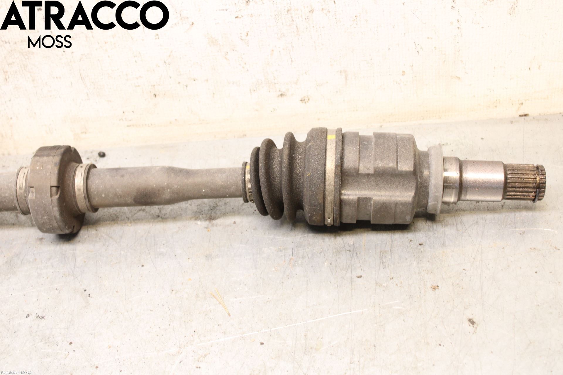 Toyota AURIS 13-19 Drivaxel Fram Höger