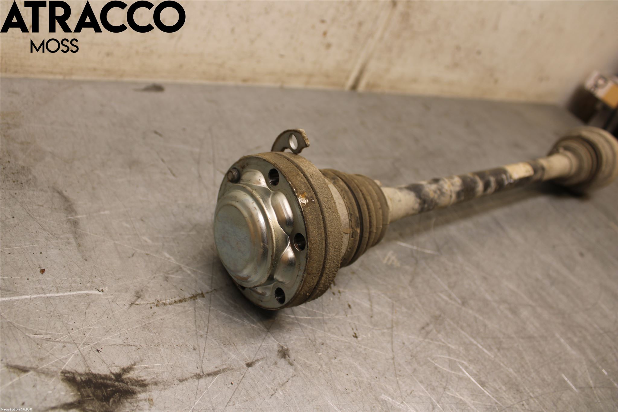 Volkswagen VW TRANSP/CARAVELLE (T5) 04-15 Drivaxel Bak Höger