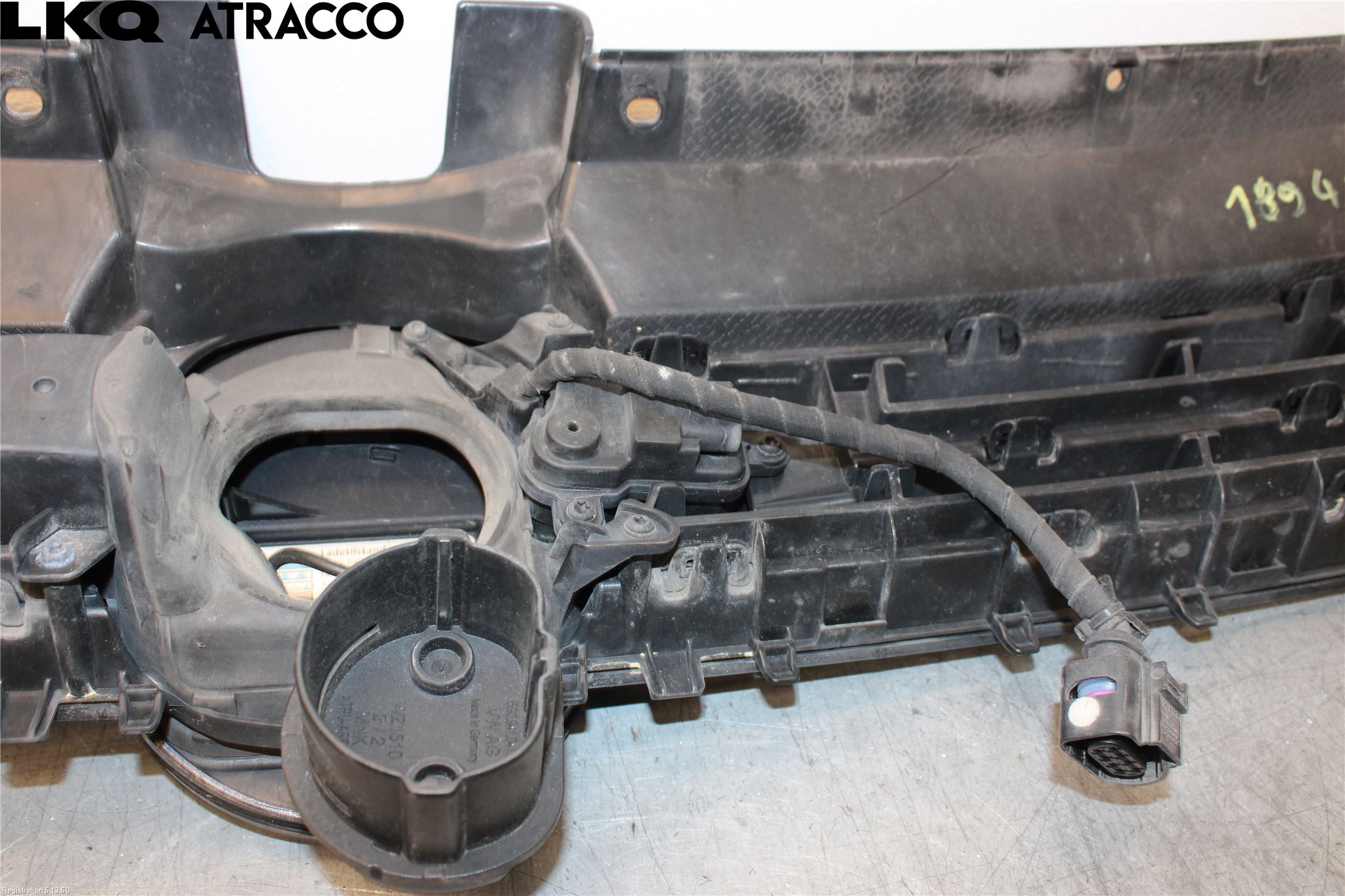 Volkswagen VW GOLF / E-GOLF VII 13-20 Grill Komp