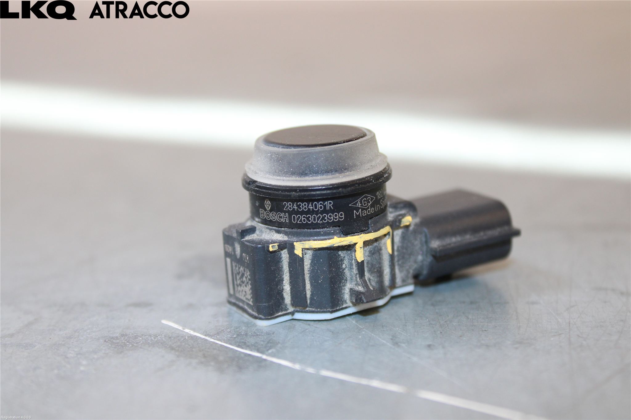 Renault CAPTUR 13-19 Parkeringshjälp Frontsensor