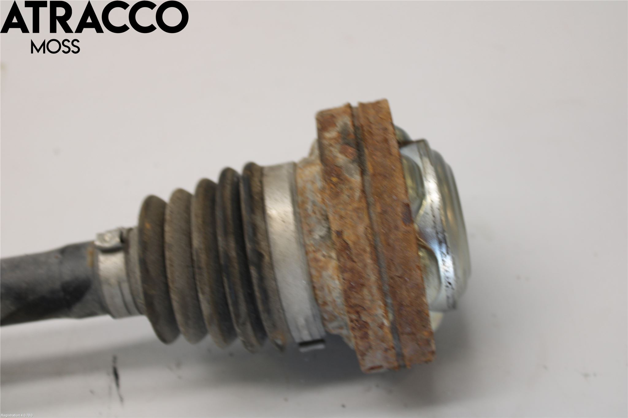 Volkswagen VW TRANSP/CARAVELLE (T5) 04-15 Drivaxel Bak Vänster