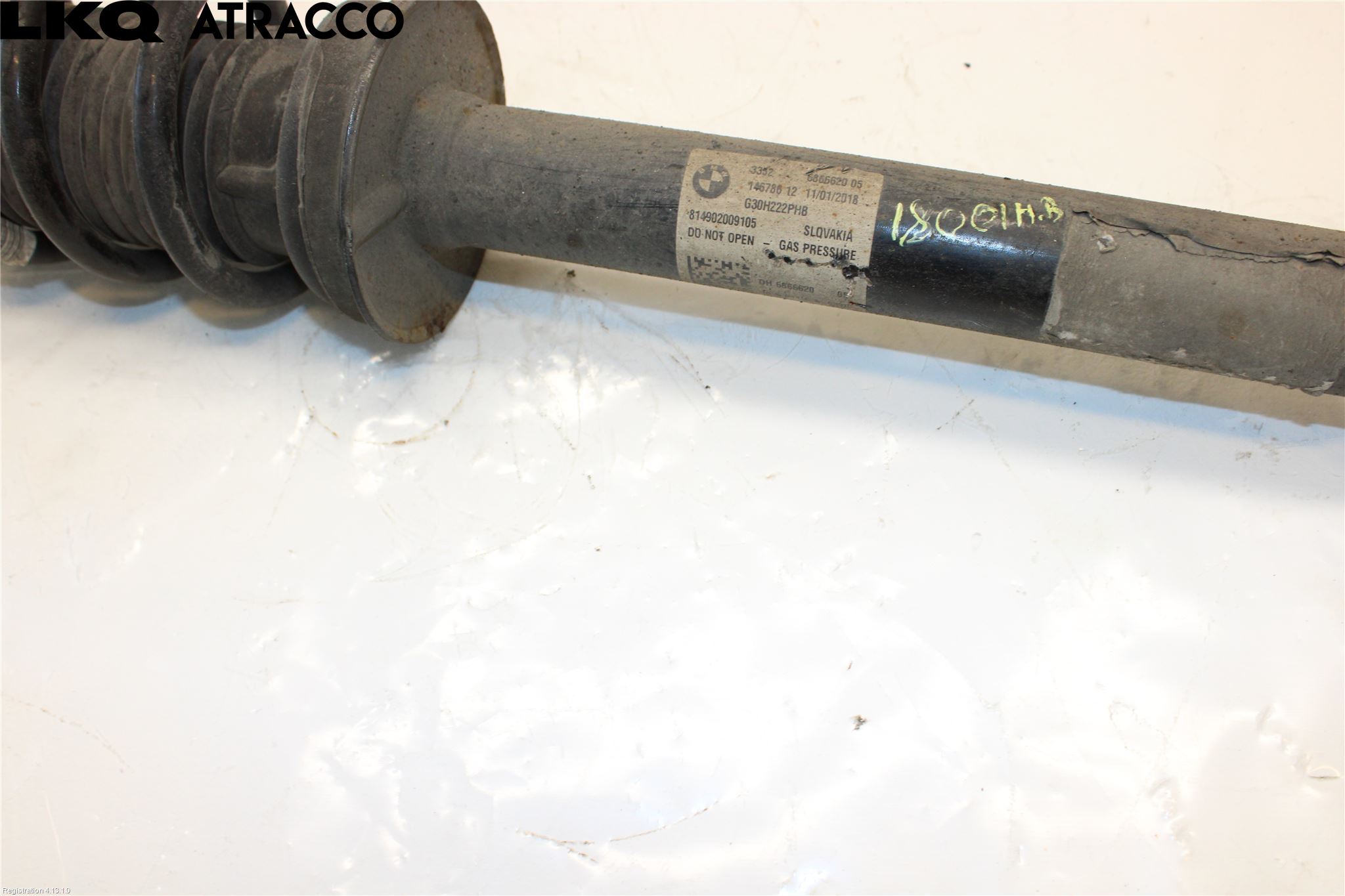 BMW 5 G30/G31/F90 17-23 Stötdämpare Bak