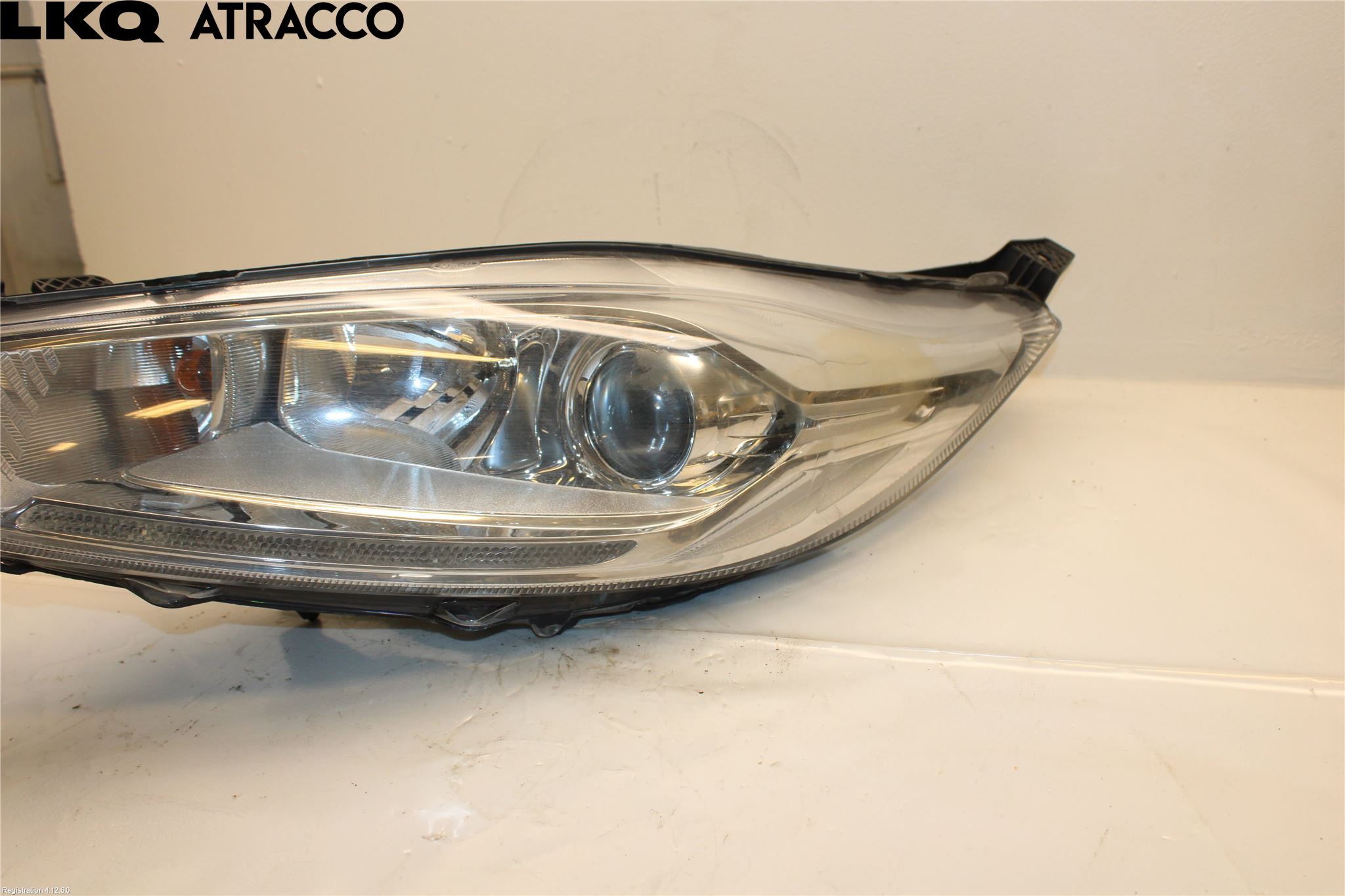 Ford FIESTA 13-17 Strålkastare Vänster