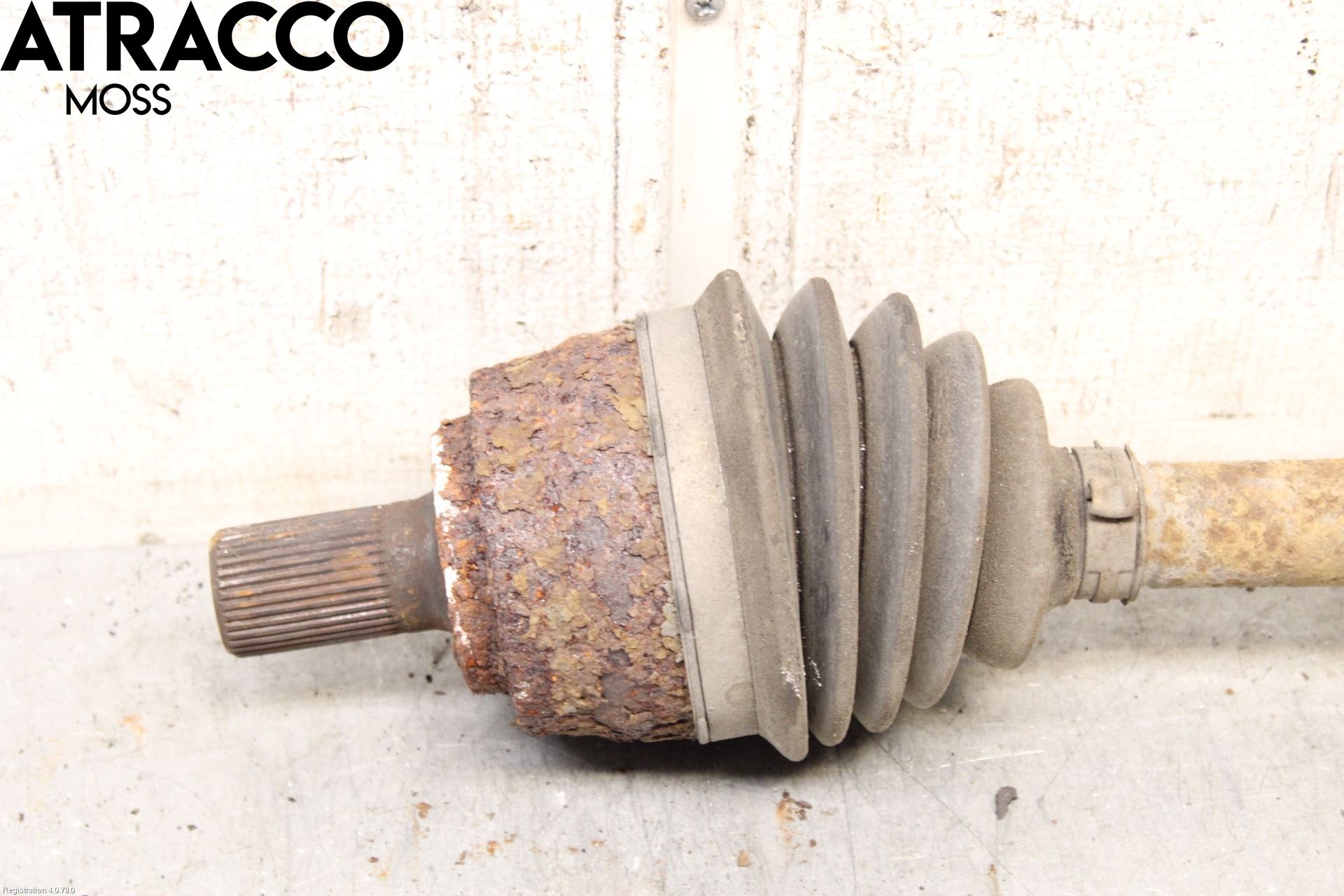 Volvo V40 12-19 Drivaxel Fram Vänster