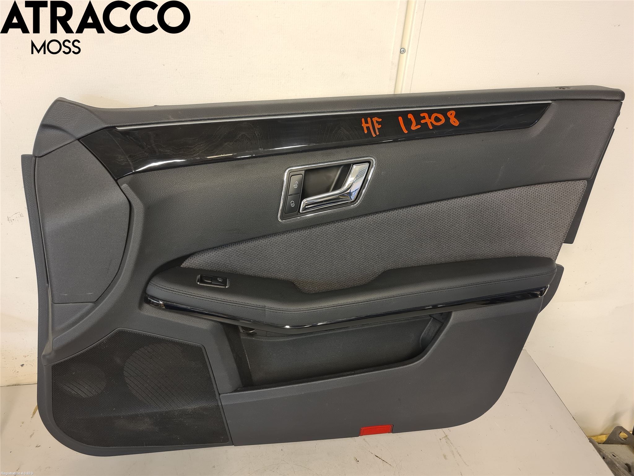 Mercedes-Benz MB E-KLASS (W212) 09-16 Dörrklädsel Hö
