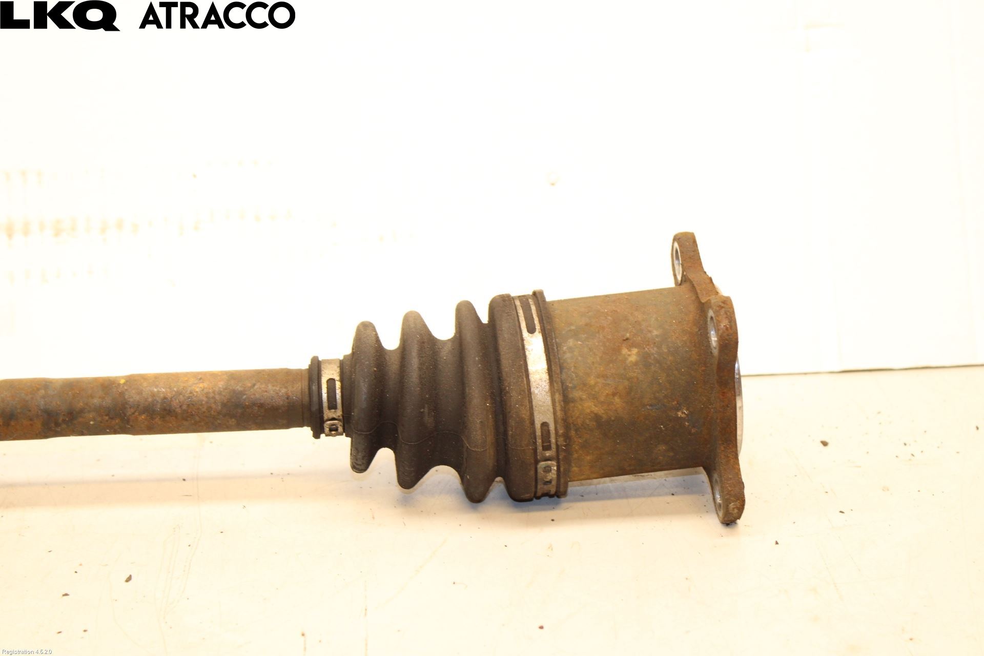 Toyota YARIS CROSS XP21 21- Drivaxel Bak Vänster