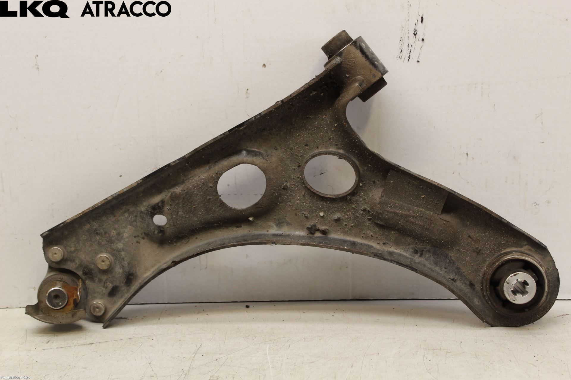 Opel CORSA F, CORSA-E 20- Bärarm Fram Undre Vä