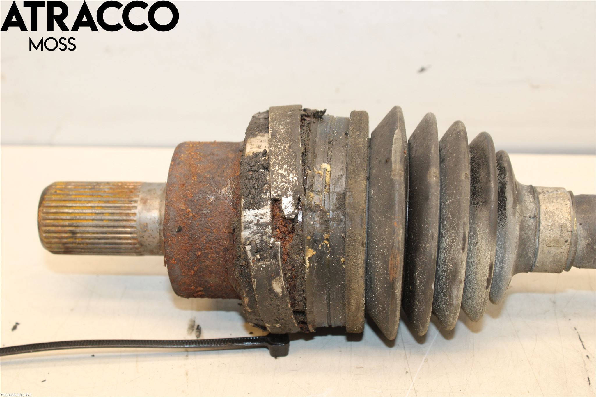 Volvo XC60 09-13 Drivaxel Bak Höger