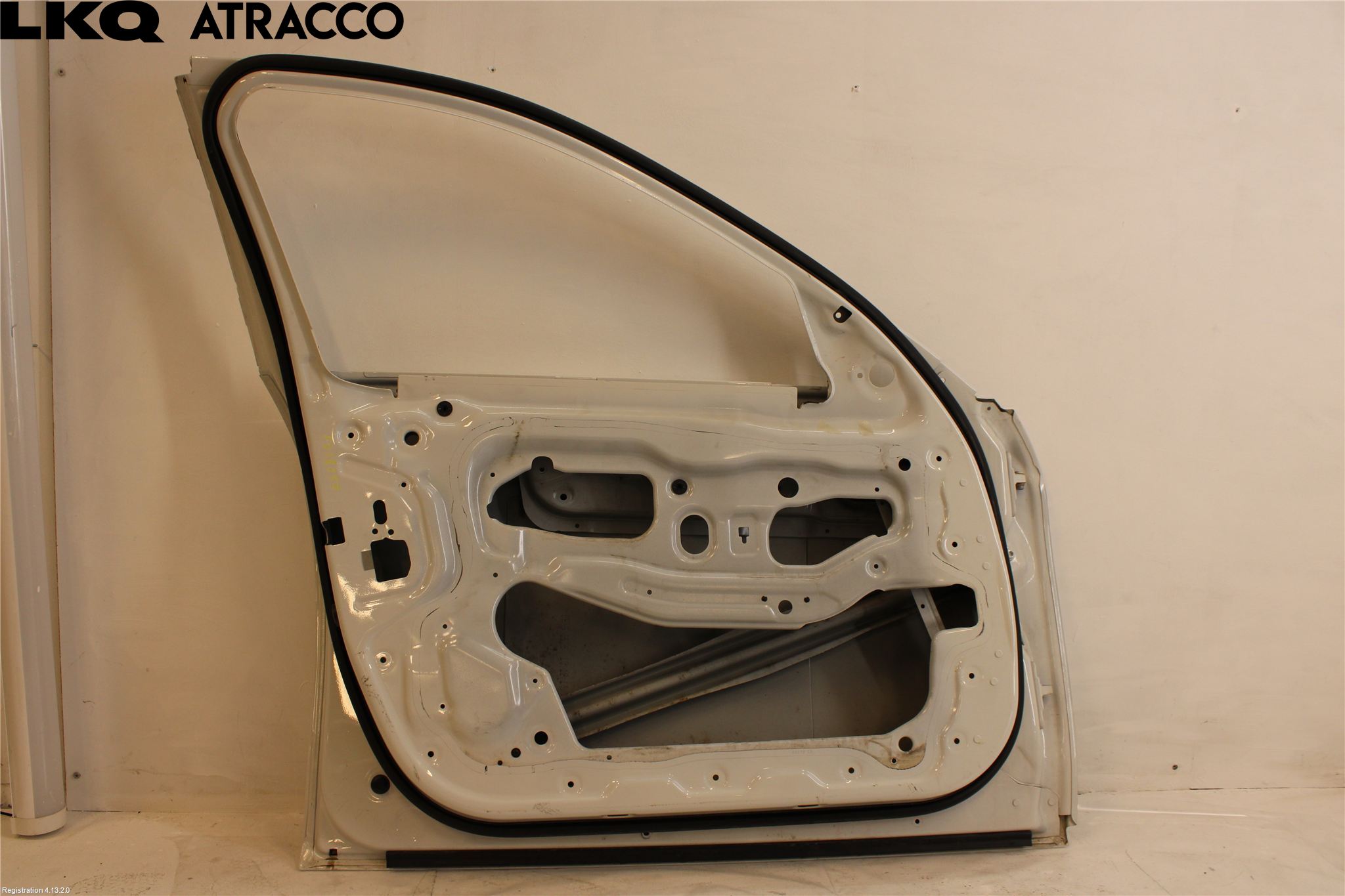 BMW 5 F10/F11/F18 09-17 Dörr Fram Vänster