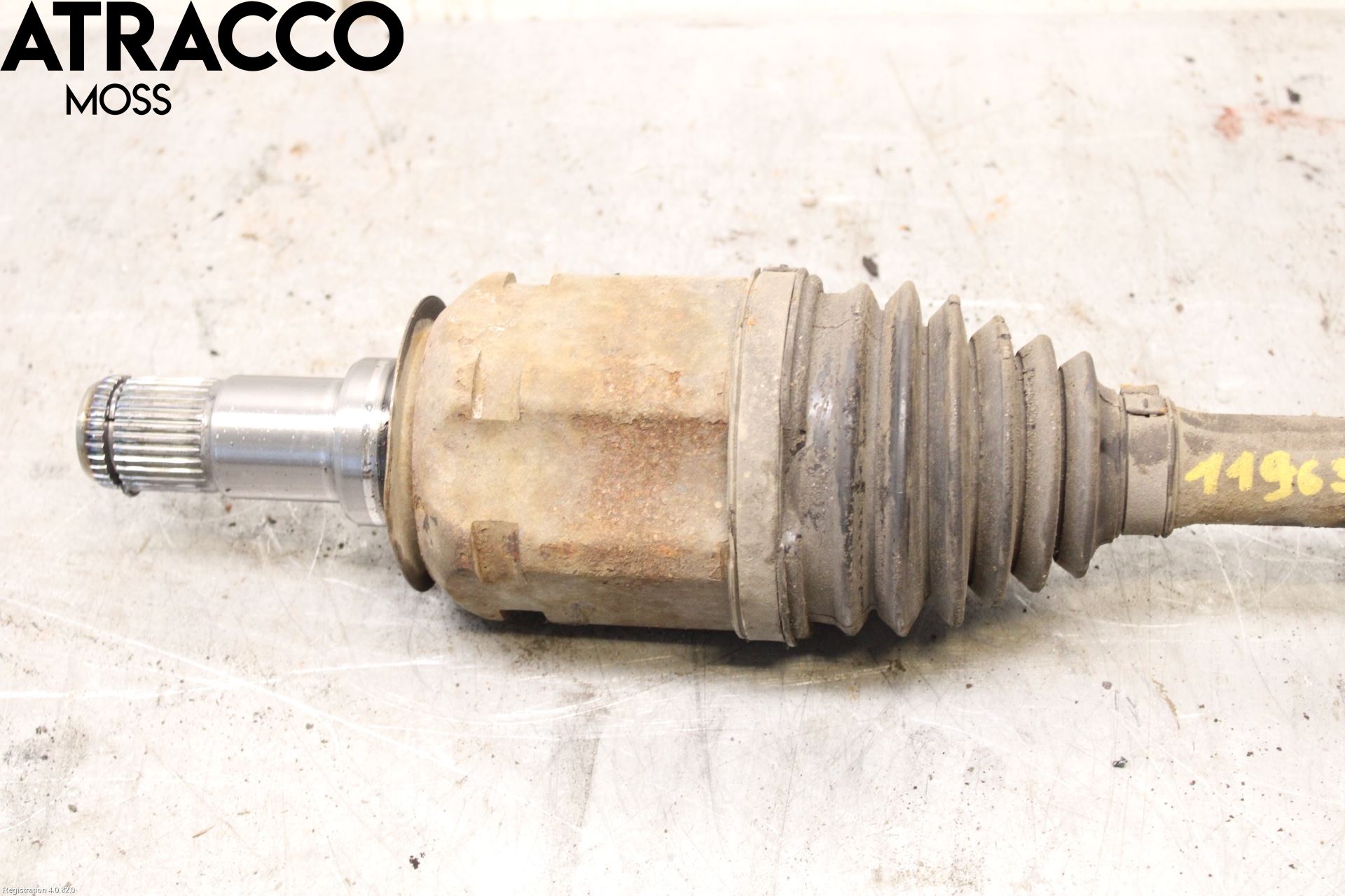 Toyota LANDCRUISER J150 10-23 Drivaxel Fram Höger
