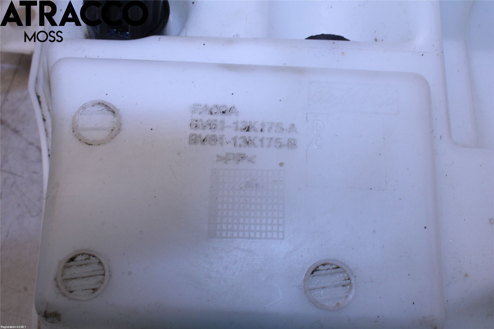 Ford FOCUS 11-14 Spolartank Vindruta