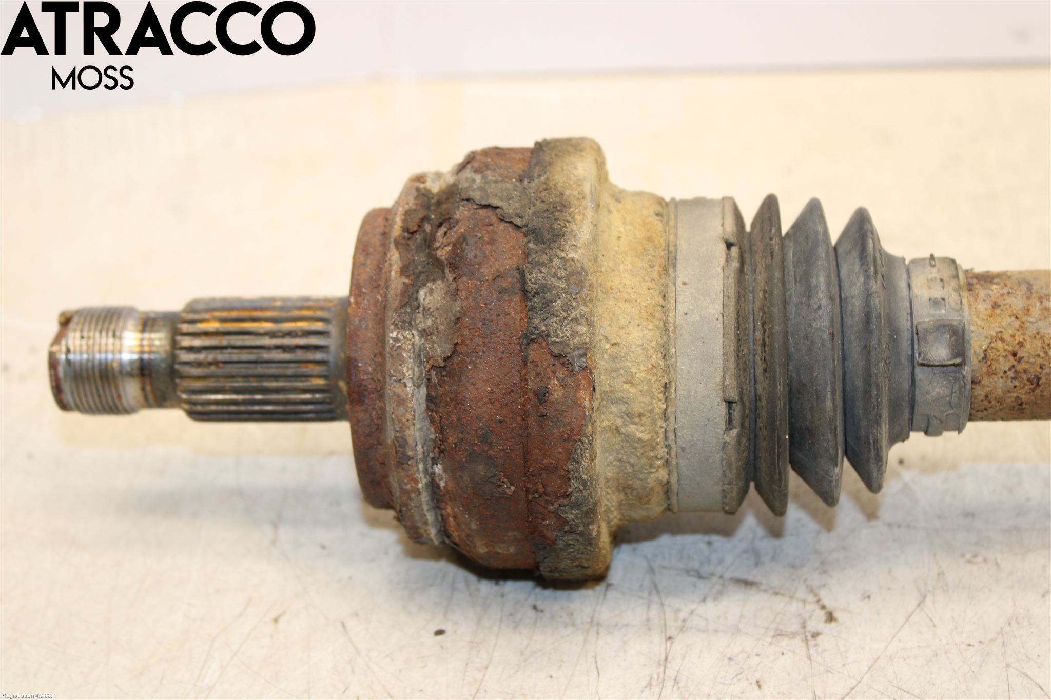 Mercedes-Benz MB C-KLASS (W205) 14-21 Drivaxel Bak Vänster