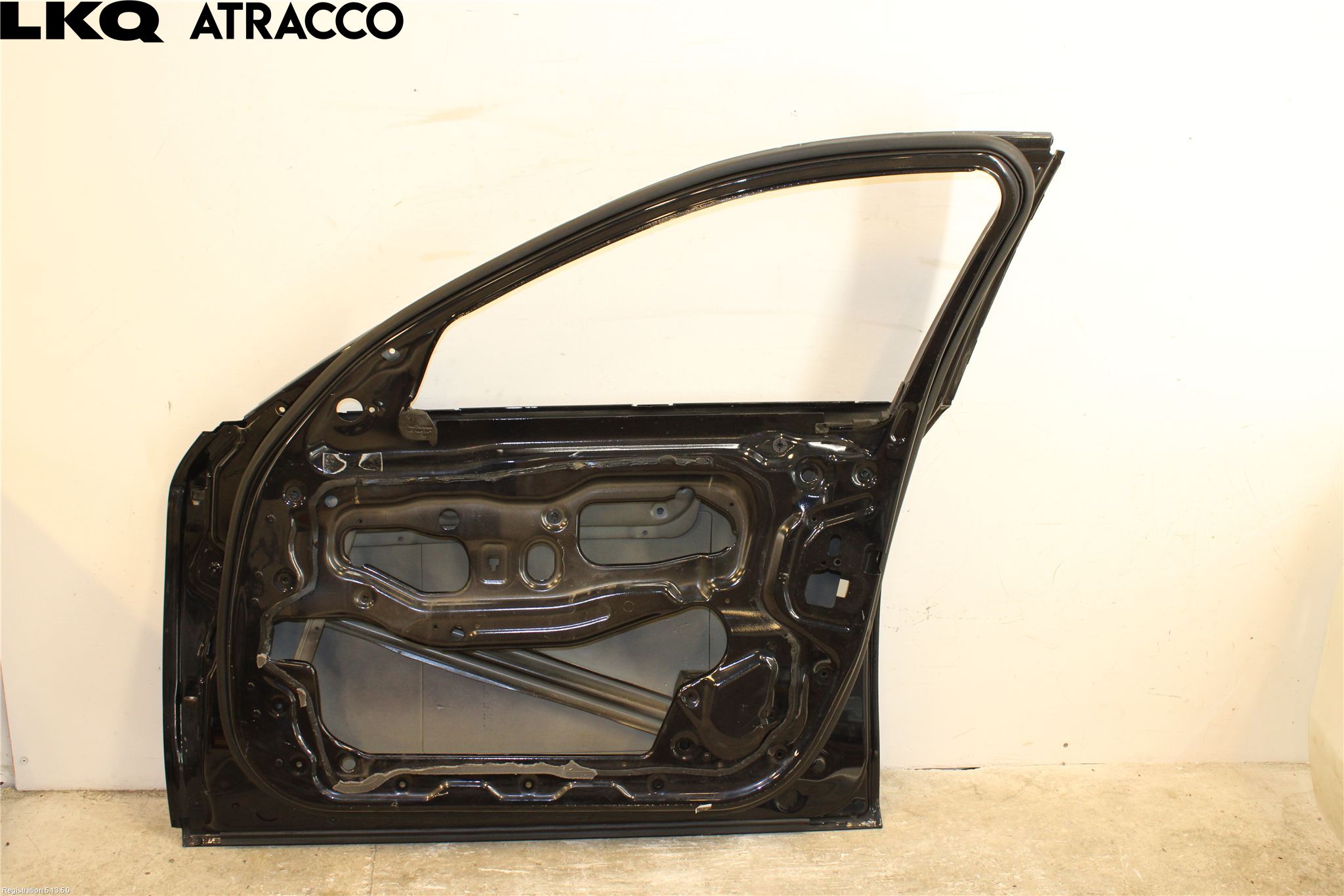BMW 5 F10/F11/F18 09-17 Dörr Fram Höger