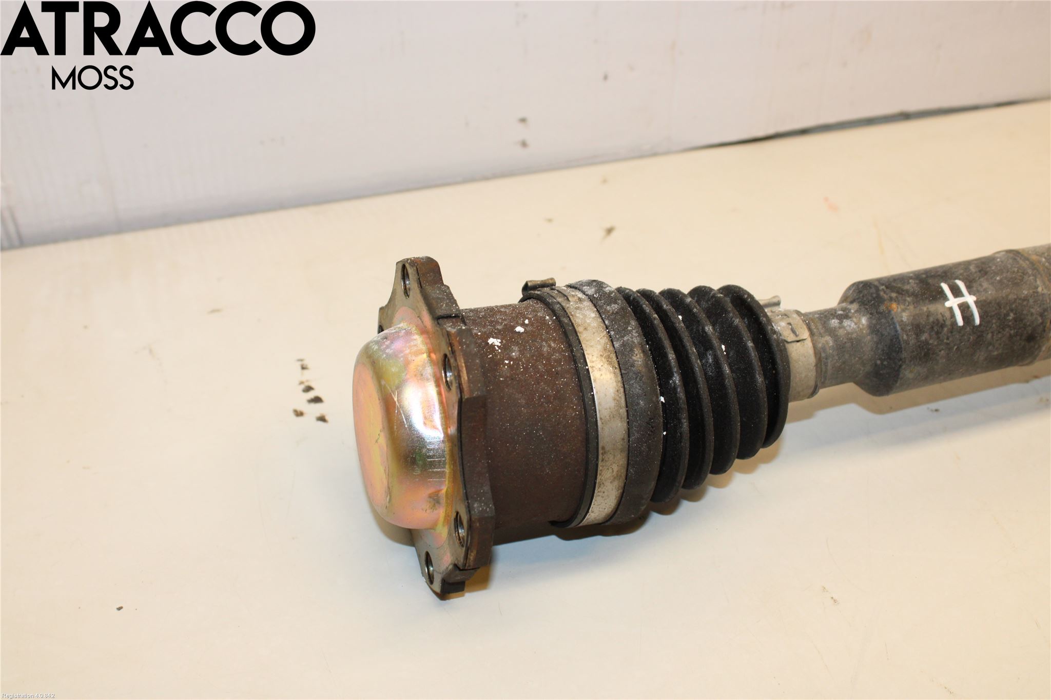 Volkswagen VW POLO 05-09 Drivaxel Fram Höger