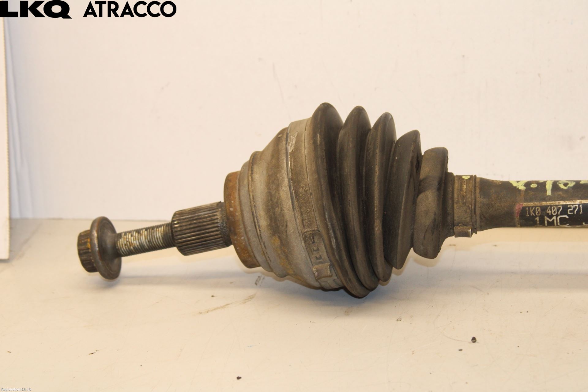 Volkswagen VW GOLF VI 09-13 Drivaxel Fram Vänster