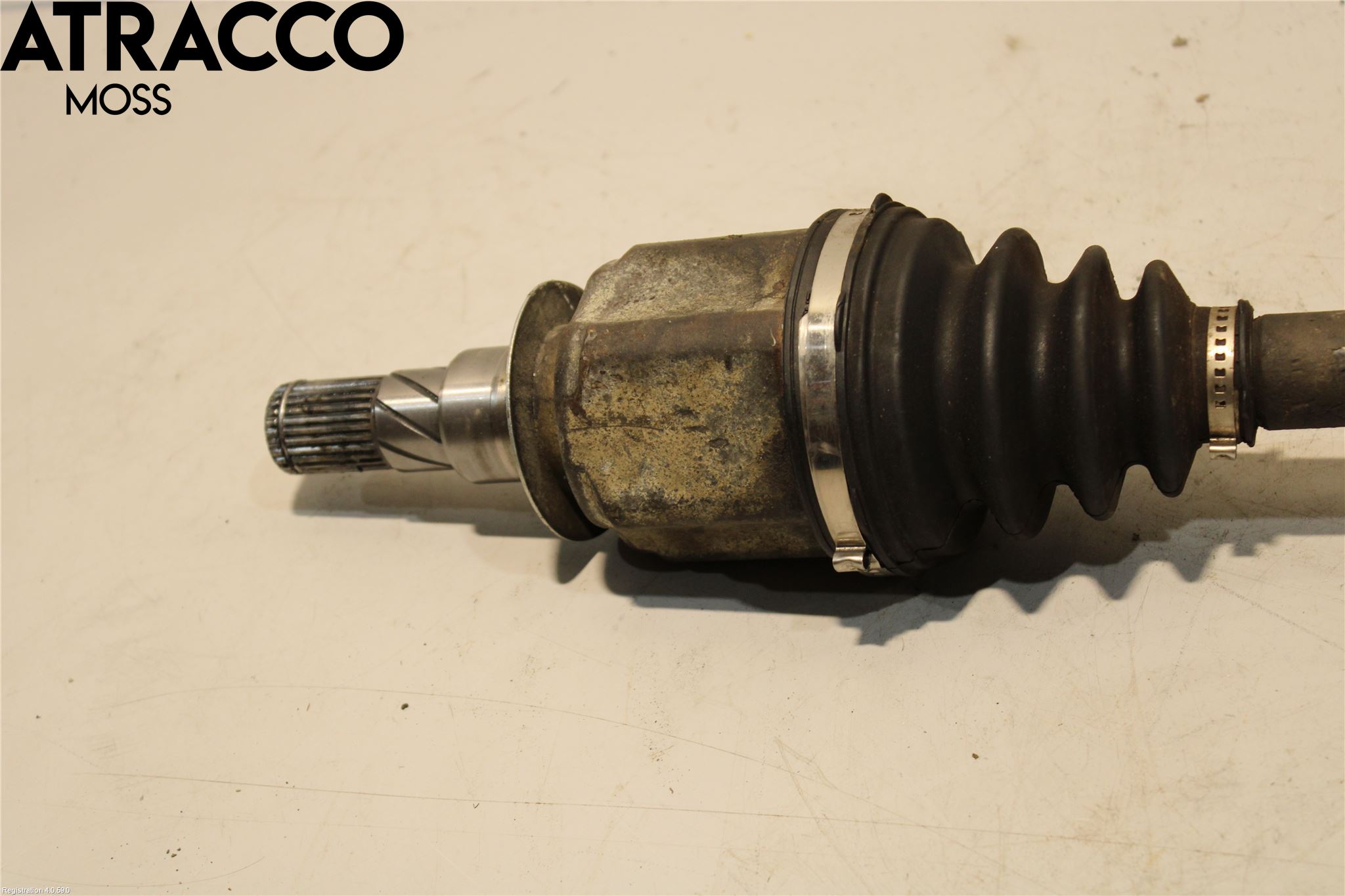Nissan NAVARA 05-16 Drivaxel Fram Höger