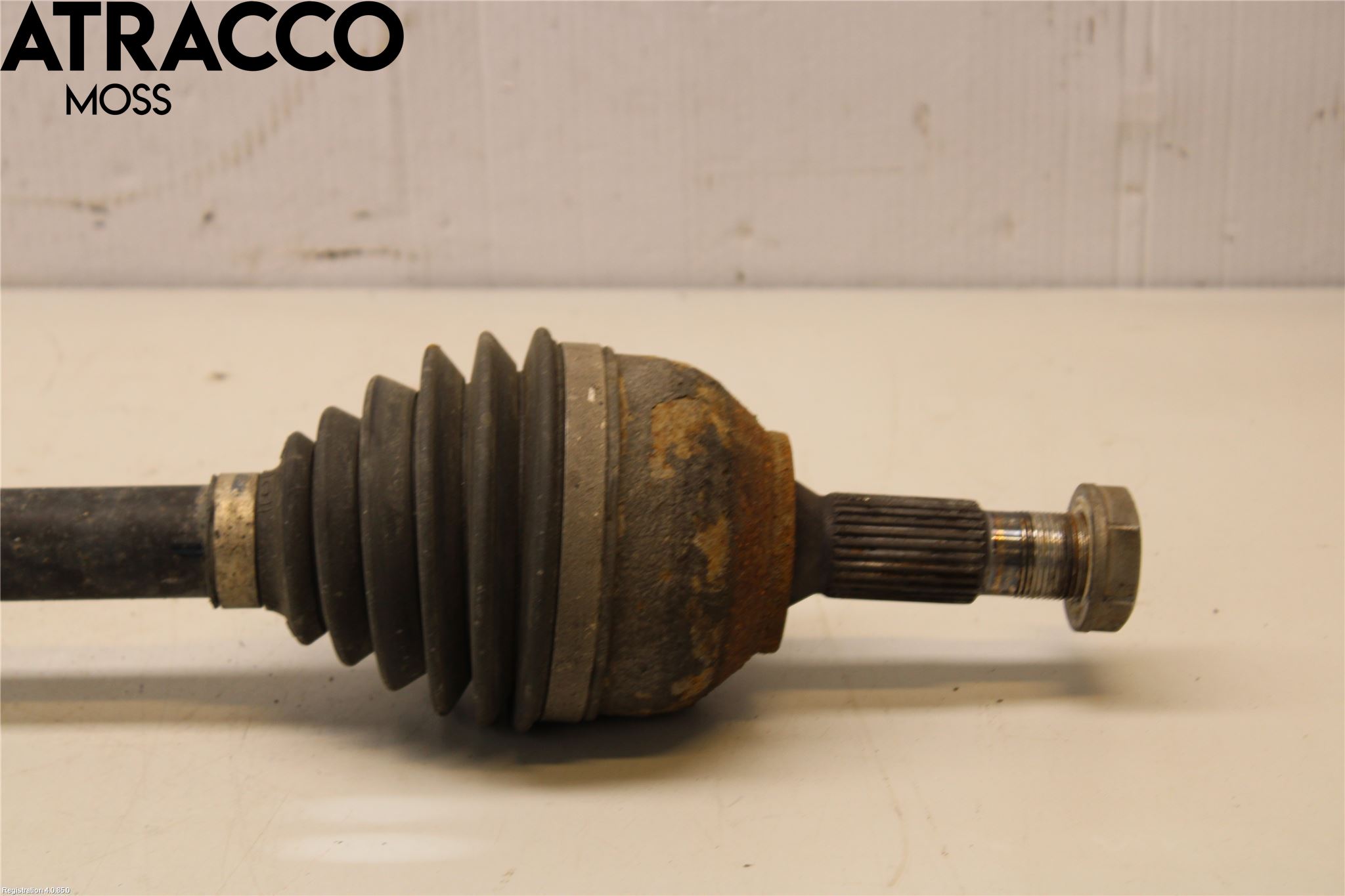 Opel VIVARO 20- Drivaxel Fram Höger