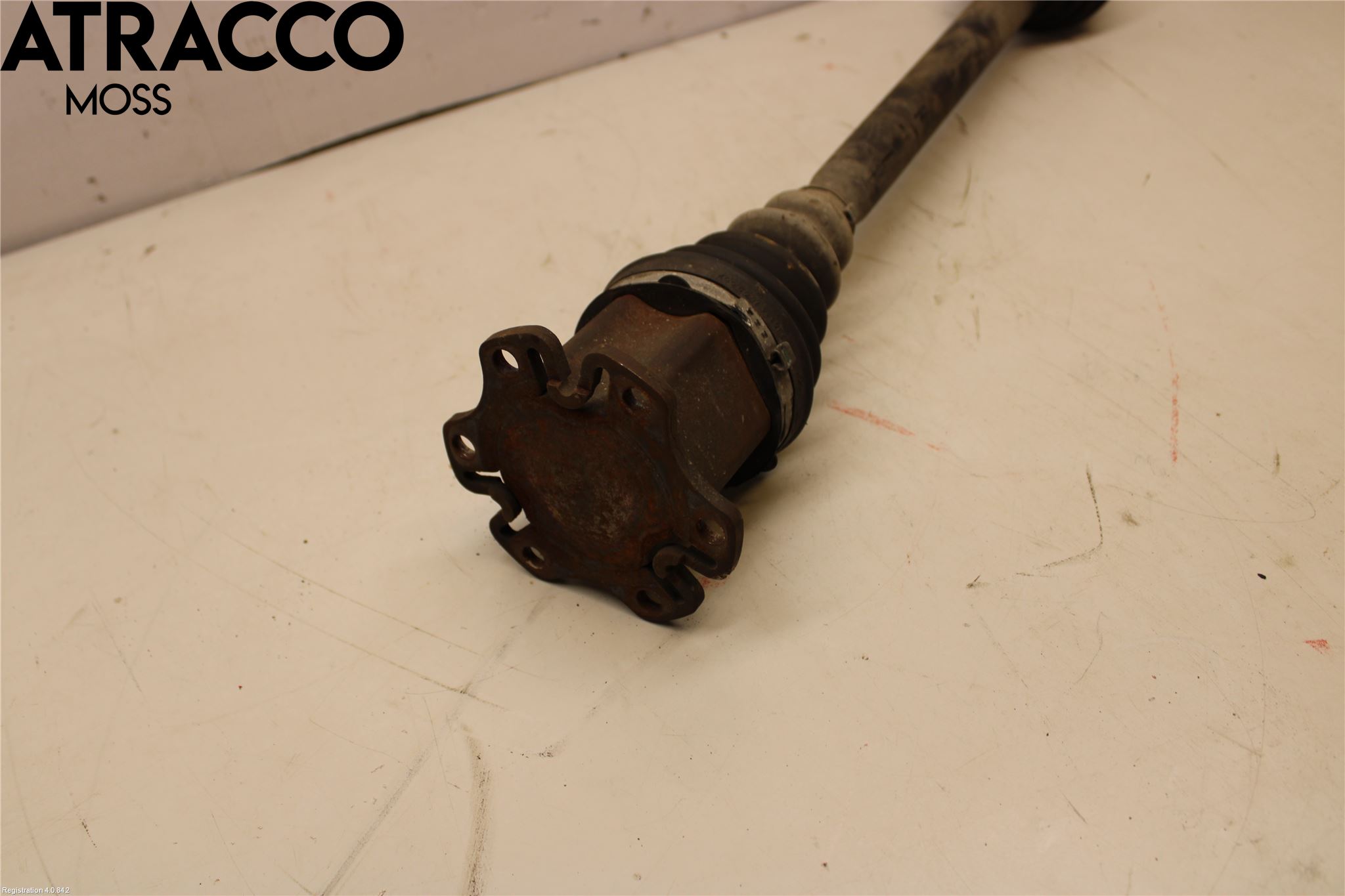 Audi A4/S4 01-05 Drivaxel Fram Höger