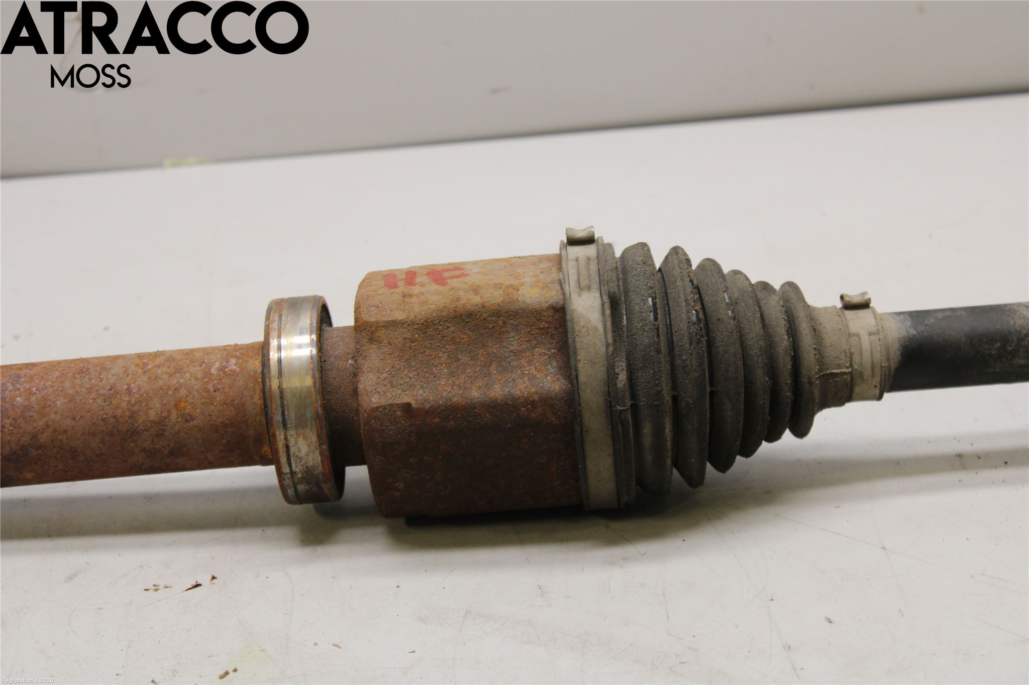 Volvo V60 11-13 Drivaxel Fram Höger